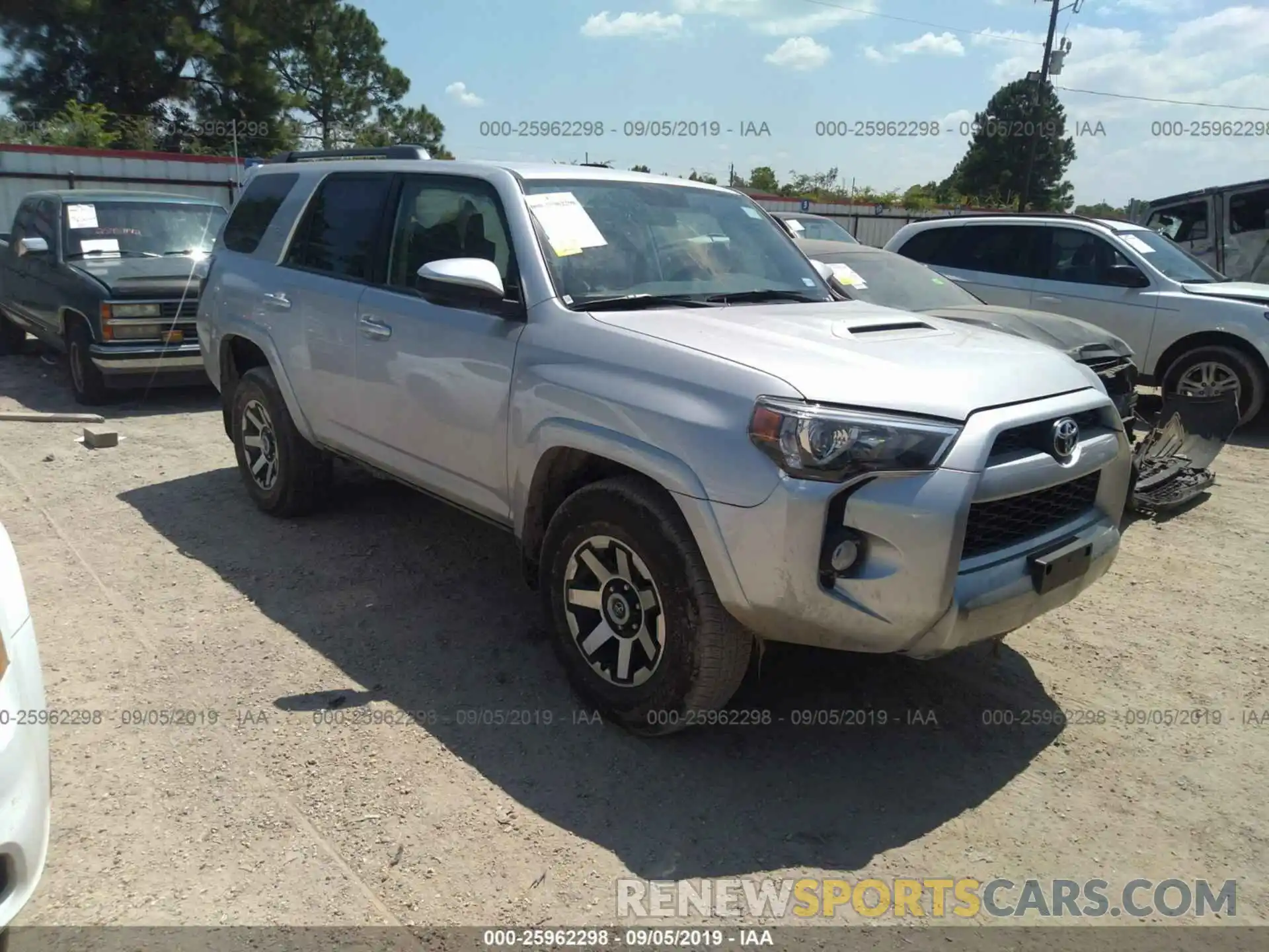 1 Photograph of a damaged car JTEBU5JR6K5665946 TOYOTA 4RUNNER 2019