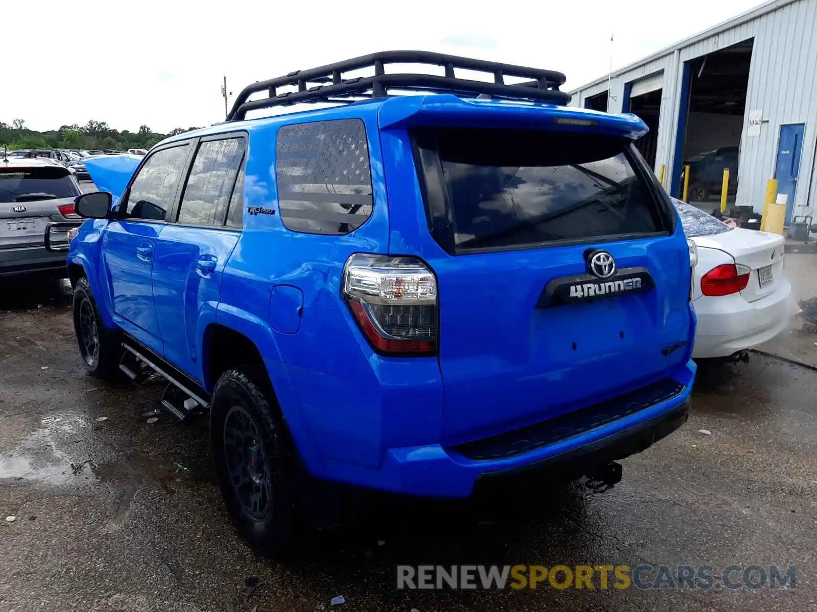 3 Фотография поврежденного автомобиля JTEBU5JR6K5667079 TOYOTA 4RUNNER 2019