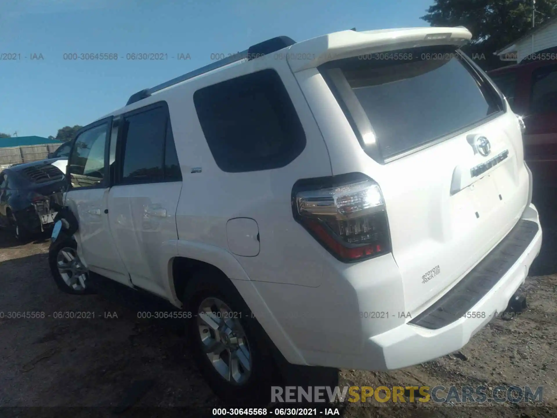 3 Фотография поврежденного автомобиля JTEBU5JR6K5668278 TOYOTA 4RUNNER 2019