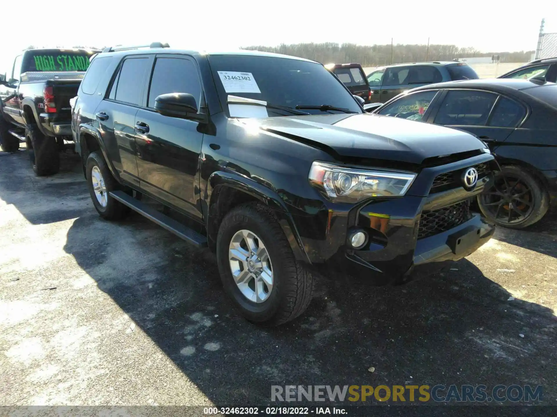 1 Фотография поврежденного автомобиля JTEBU5JR6K5669236 TOYOTA 4RUNNER 2019