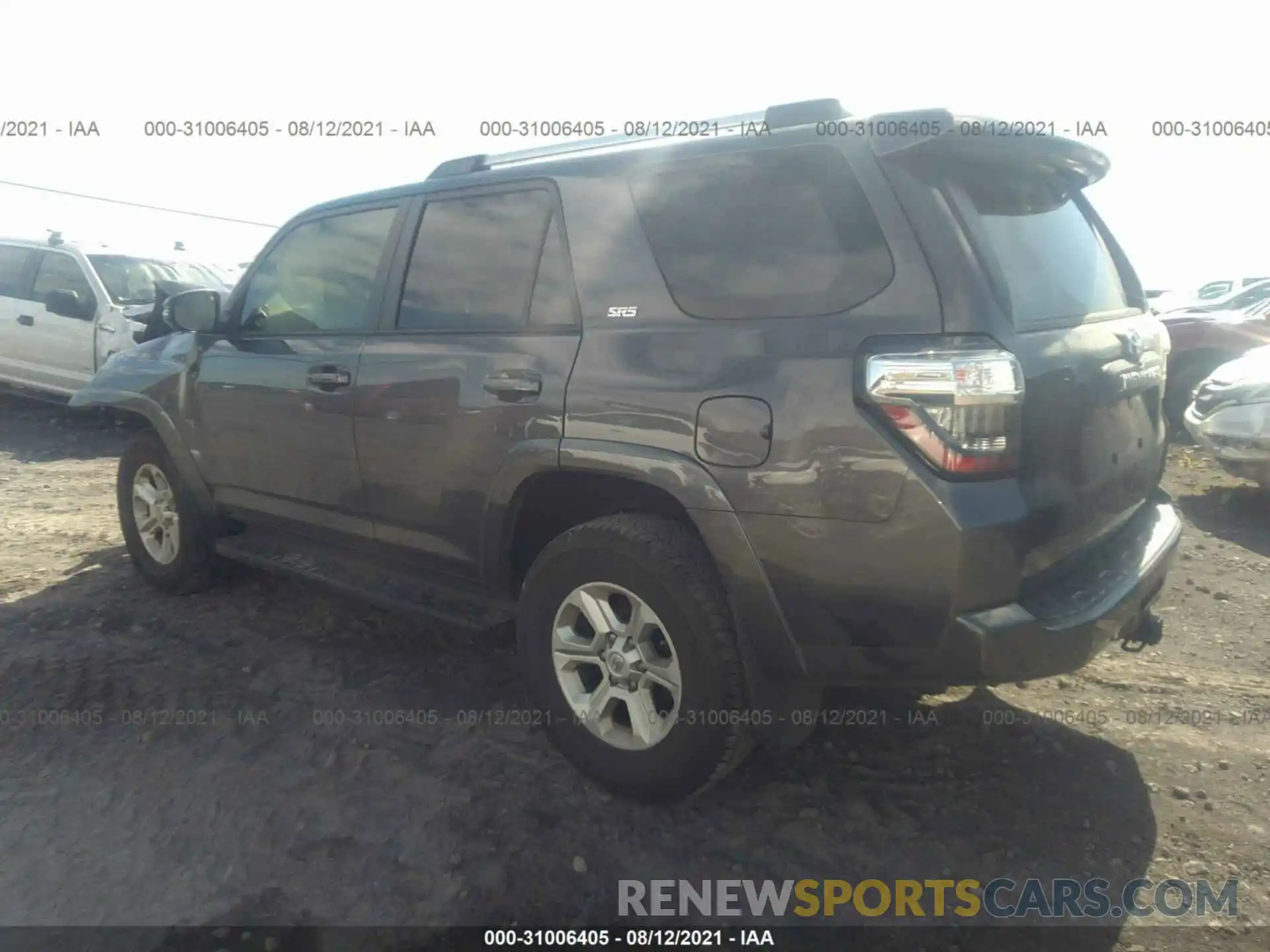 3 Фотография поврежденного автомобиля JTEBU5JR6K5671505 TOYOTA 4RUNNER 2019