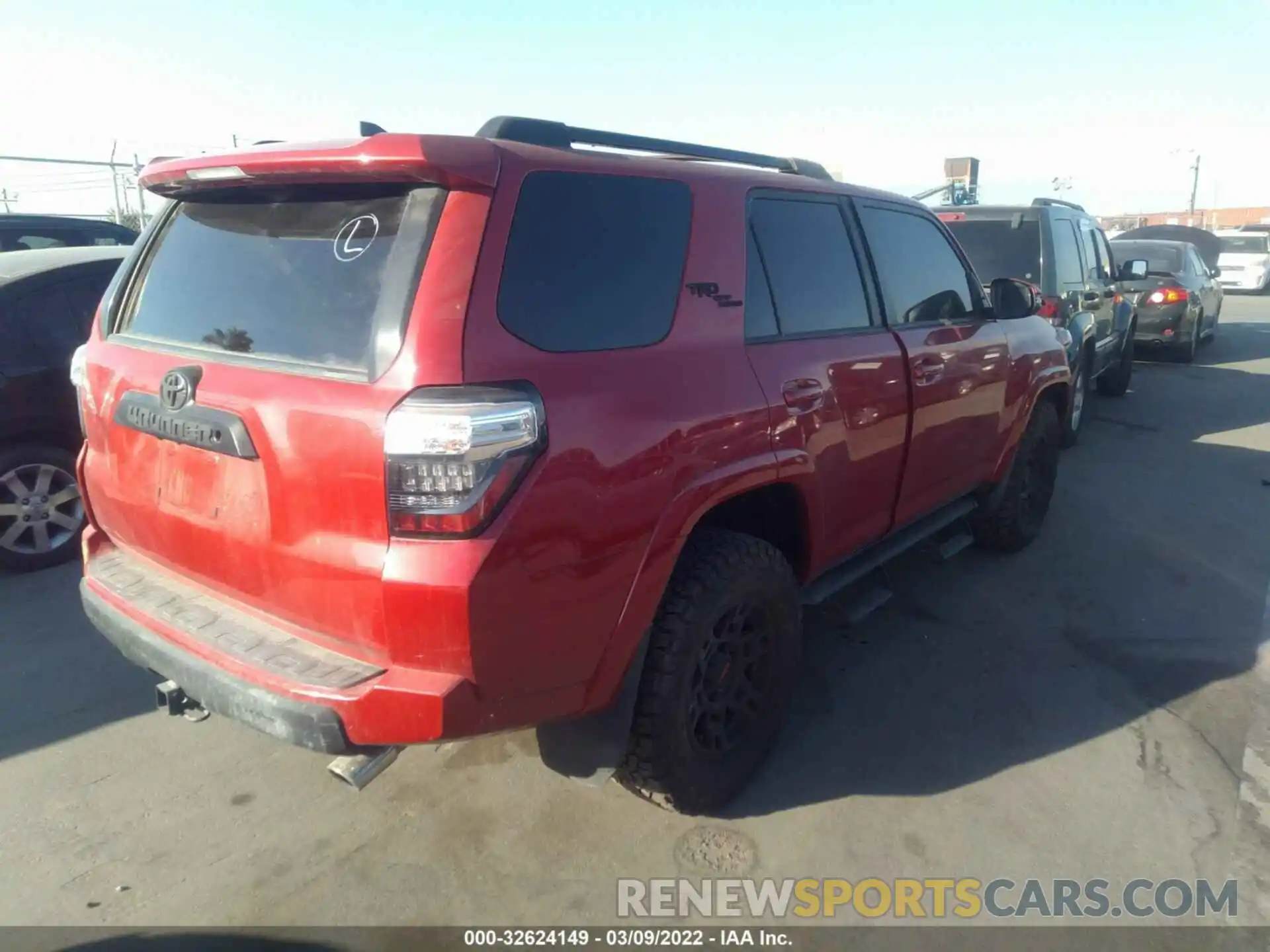 4 Фотография поврежденного автомобиля JTEBU5JR6K5675716 TOYOTA 4RUNNER 2019