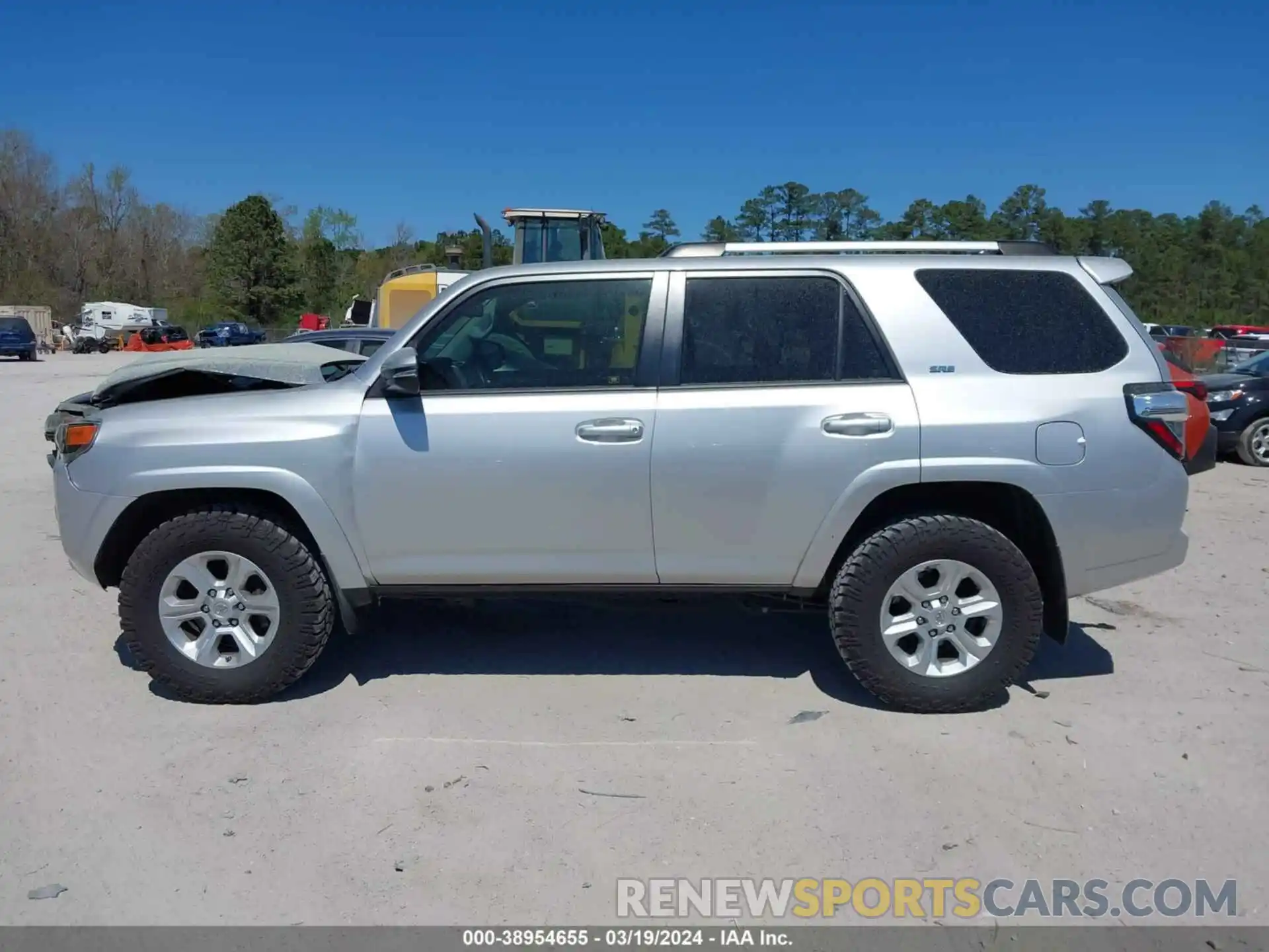 14 Photograph of a damaged car JTEBU5JR6K5681063 TOYOTA 4RUNNER 2019