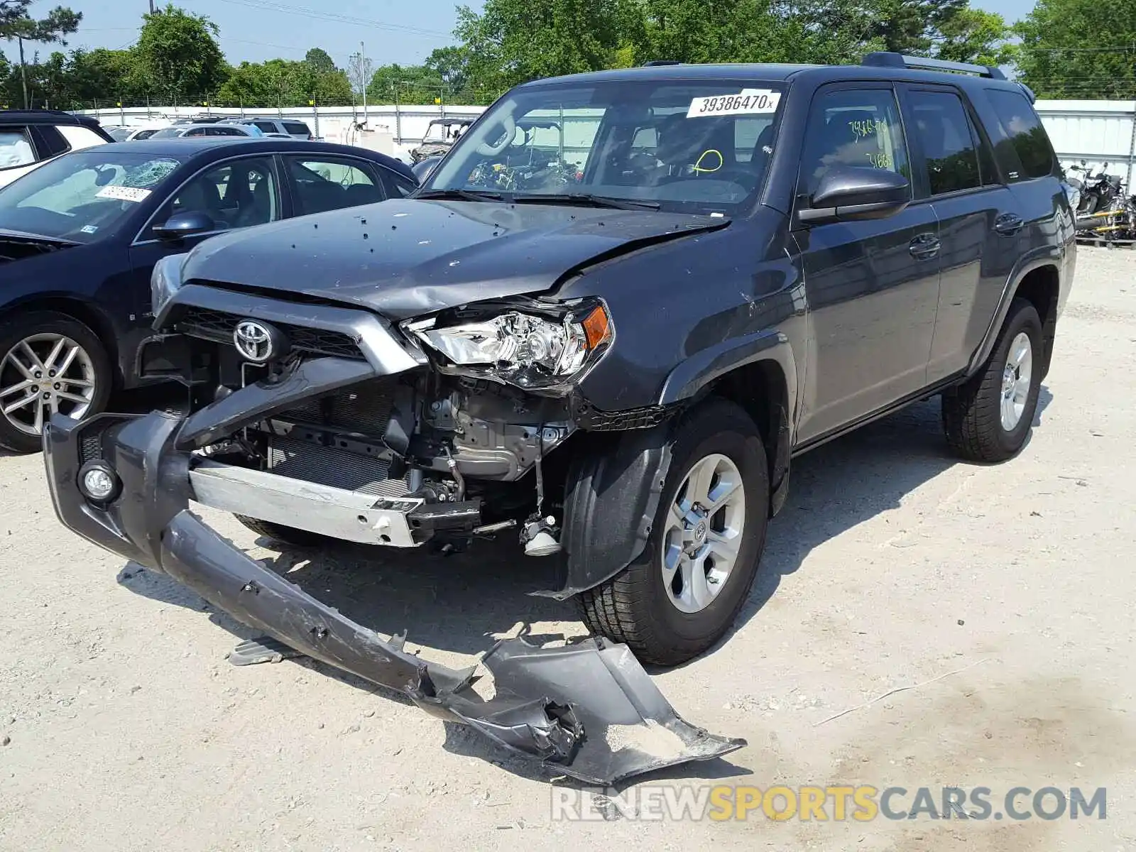 2 Фотография поврежденного автомобиля JTEBU5JR6K5681709 TOYOTA 4RUNNER 2019