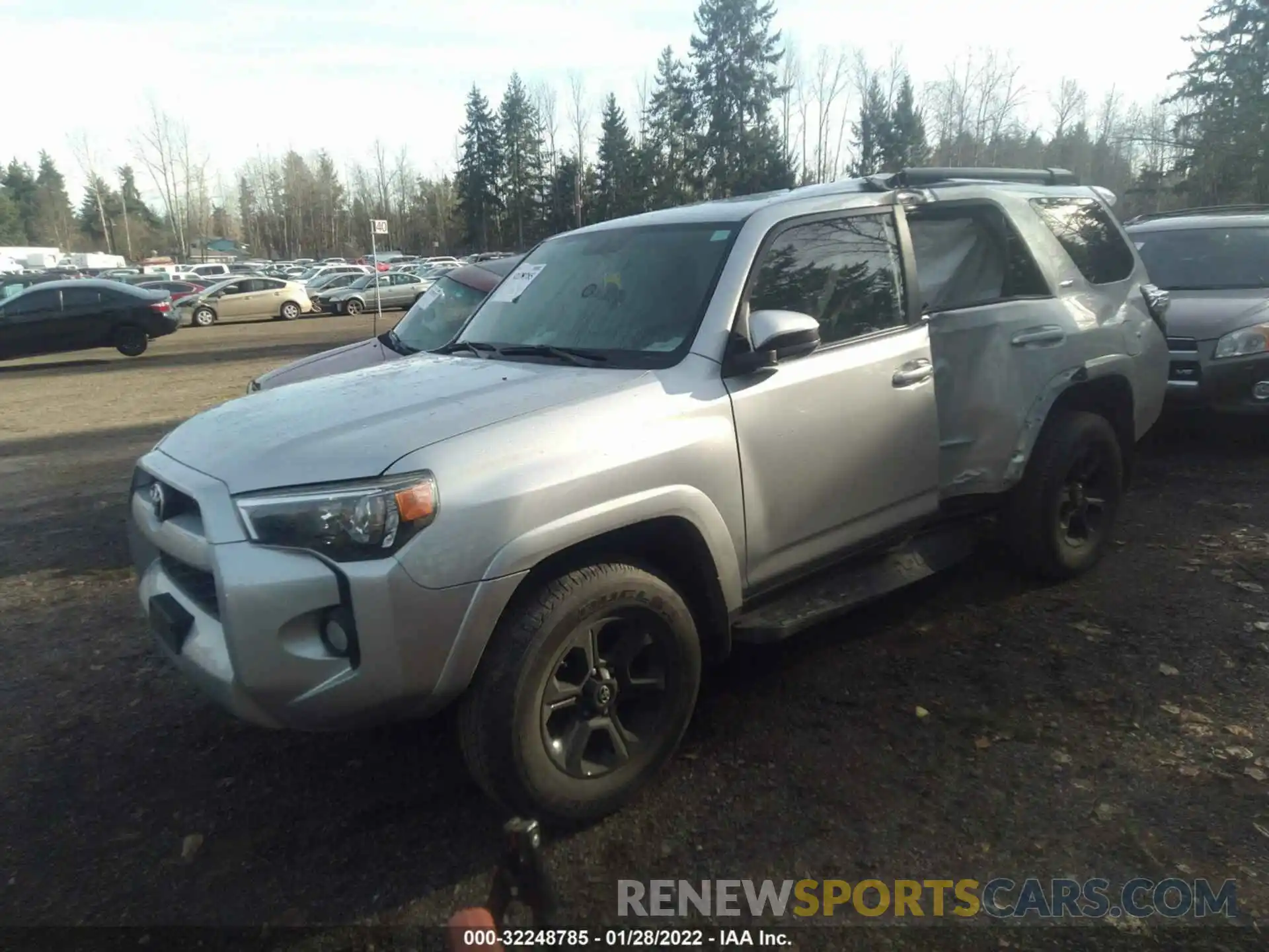 2 Фотография поврежденного автомобиля JTEBU5JR6K5682441 TOYOTA 4RUNNER 2019