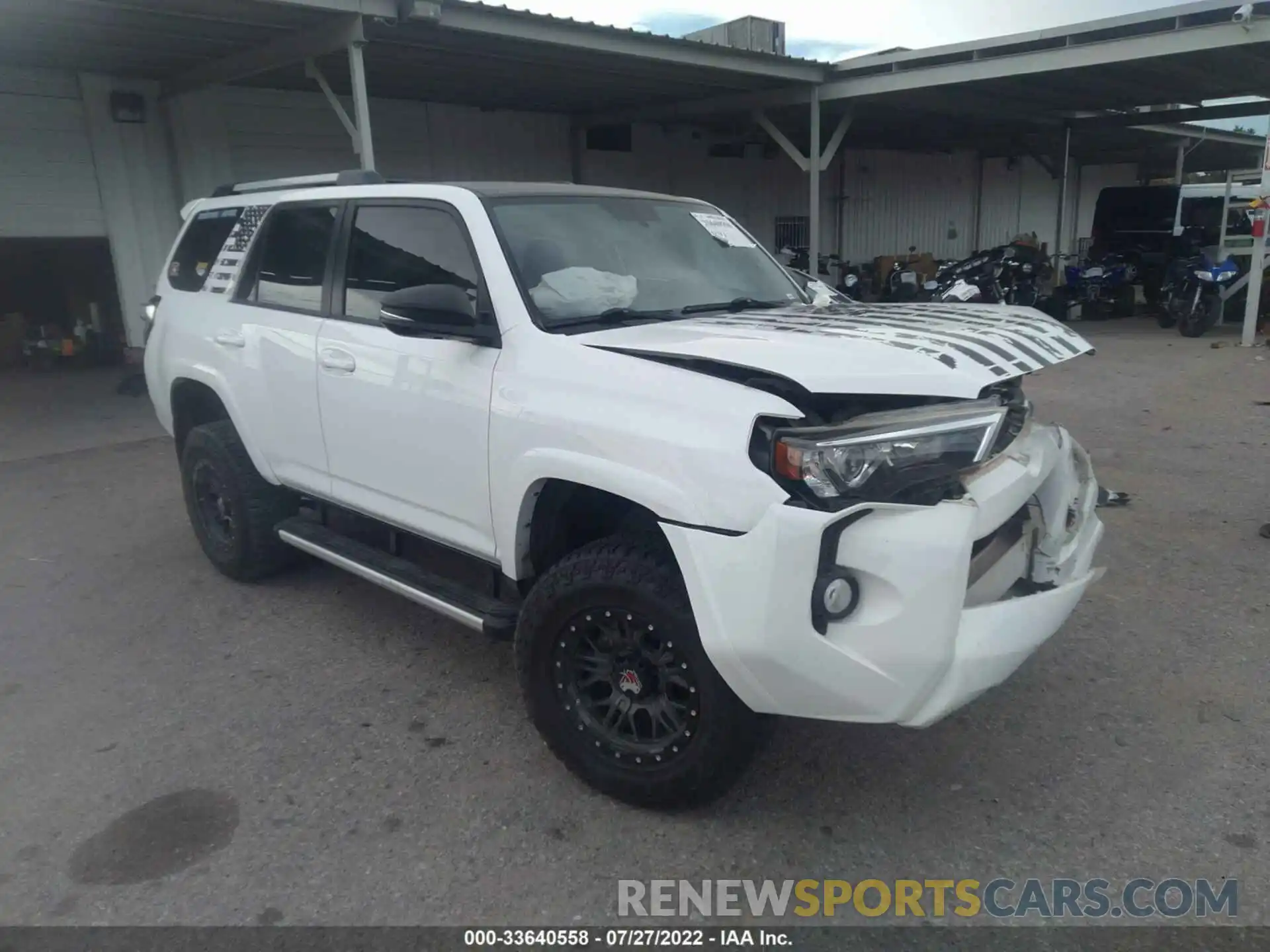 1 Photograph of a damaged car JTEBU5JR6K5684271 TOYOTA 4RUNNER 2019