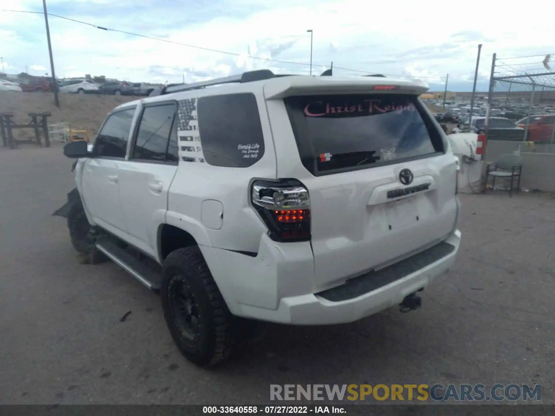 3 Photograph of a damaged car JTEBU5JR6K5684271 TOYOTA 4RUNNER 2019