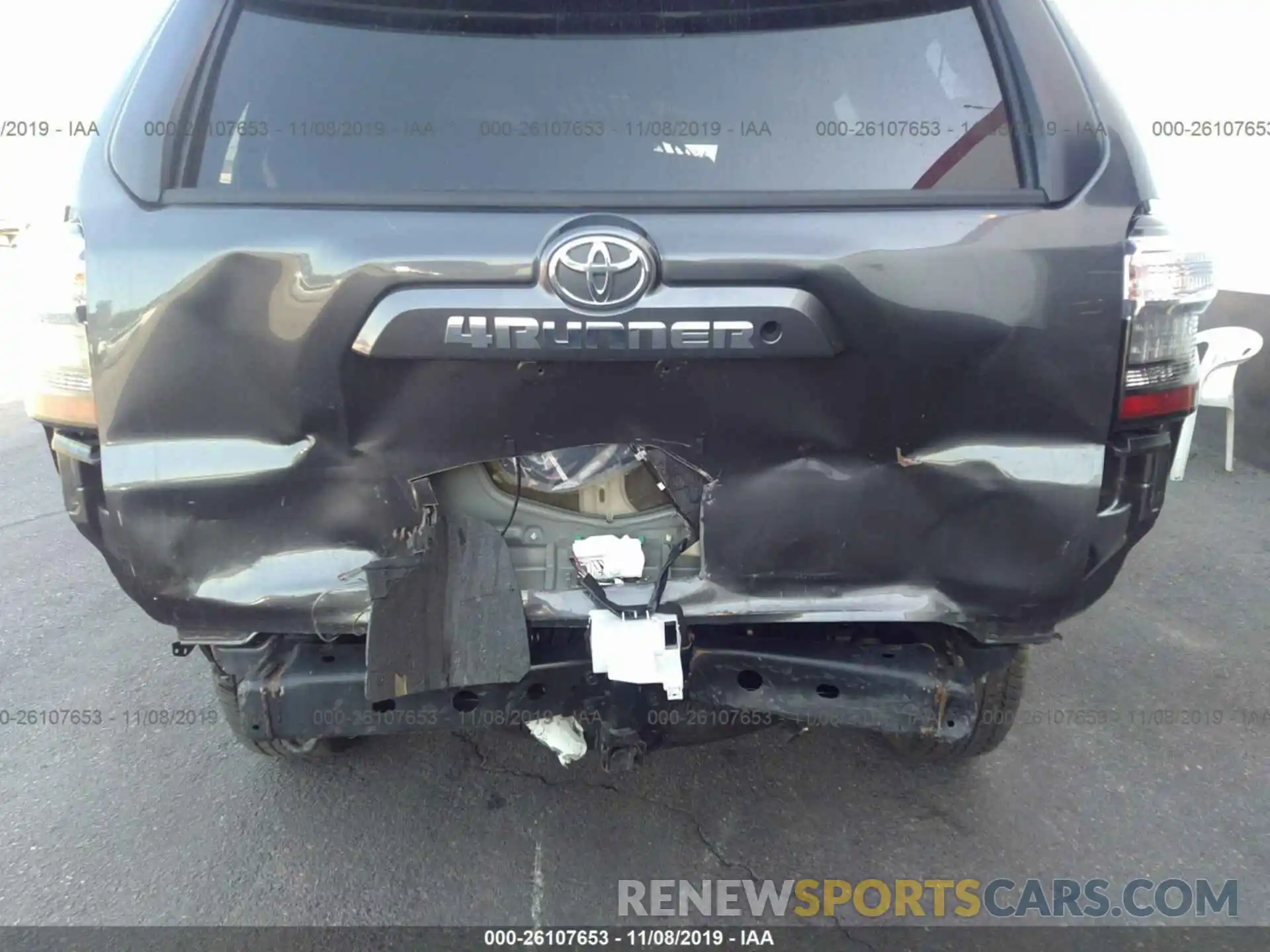 6 Photograph of a damaged car JTEBU5JR6K5688062 TOYOTA 4RUNNER 2019