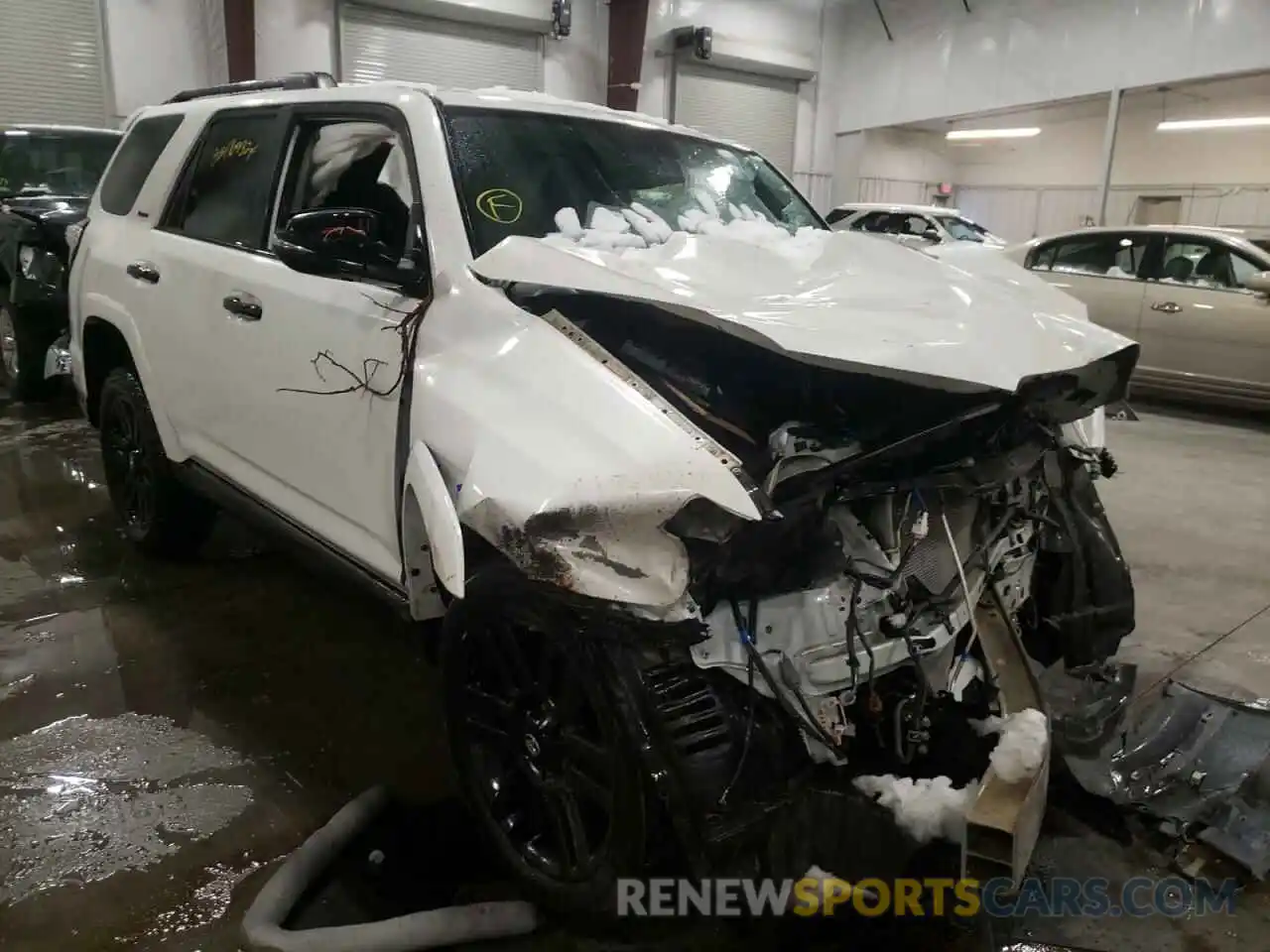 1 Photograph of a damaged car JTEBU5JR6K5691995 TOYOTA 4RUNNER 2019