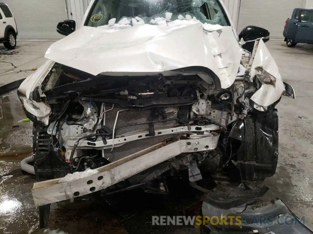 9 Photograph of a damaged car JTEBU5JR6K5691995 TOYOTA 4RUNNER 2019