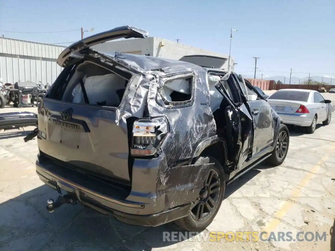 4 Photograph of a damaged car JTEBU5JR6K5695769 TOYOTA 4RUNNER 2019