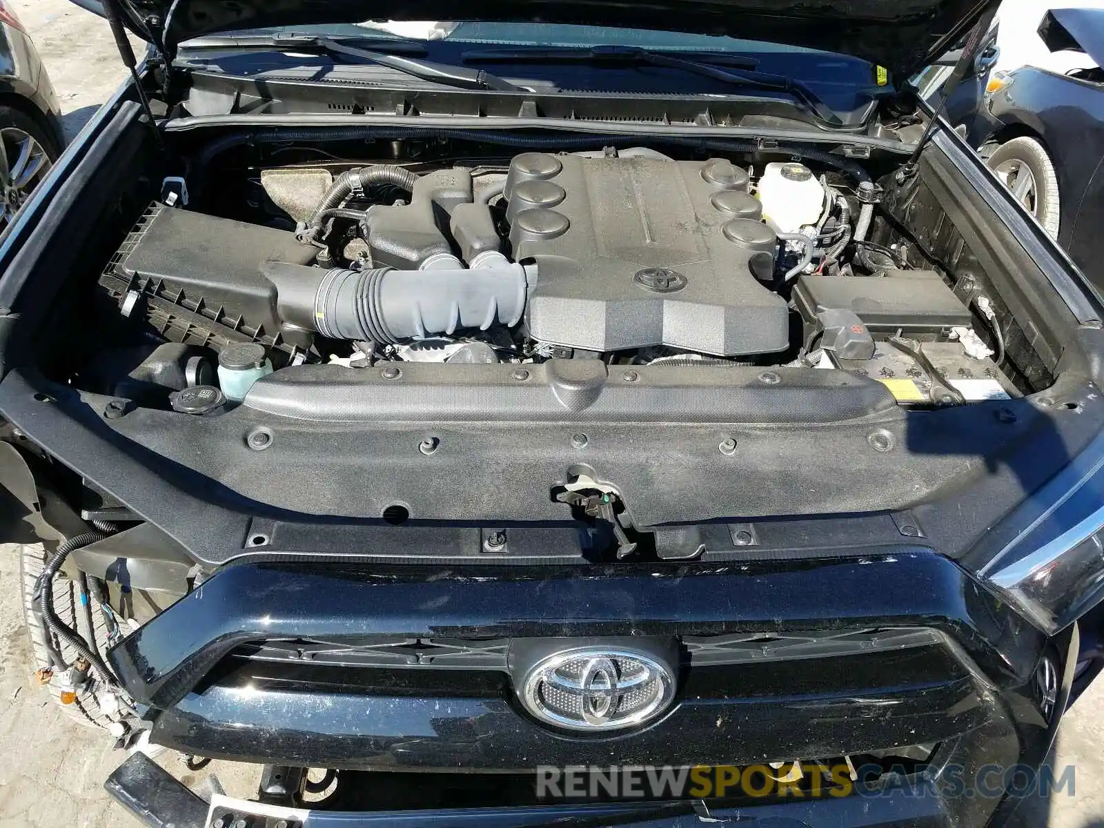 7 Photograph of a damaged car JTEBU5JR6K5704986 TOYOTA 4RUNNER 2019