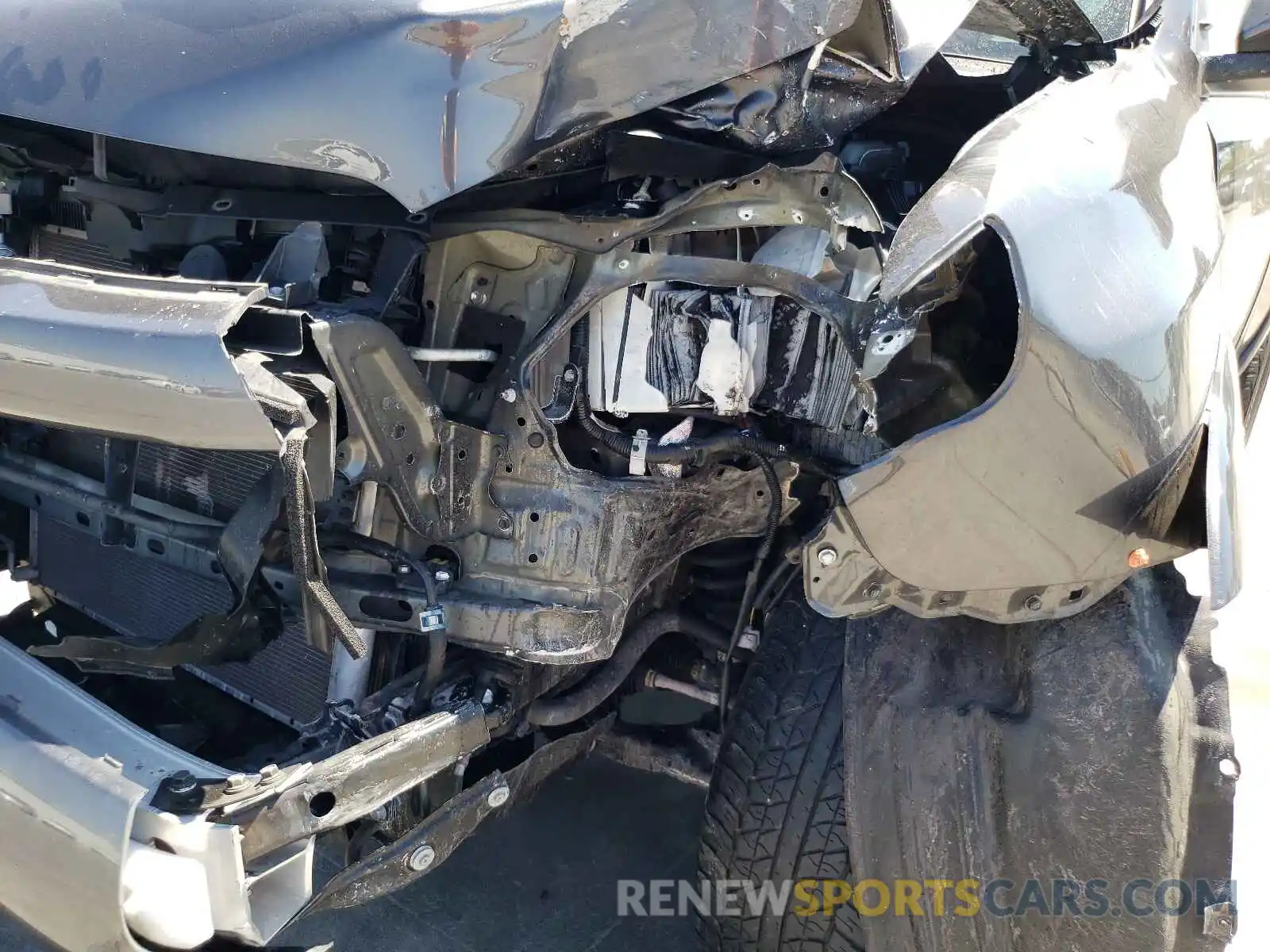 9 Photograph of a damaged car JTEBU5JR6K5705278 TOYOTA 4RUNNER 2019