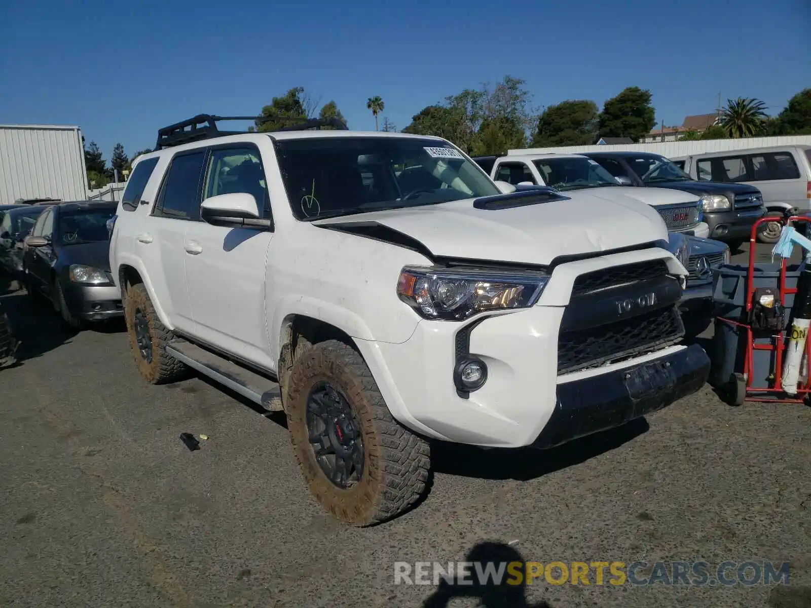 1 Photograph of a damaged car JTEBU5JR6K5709489 TOYOTA 4RUNNER 2019