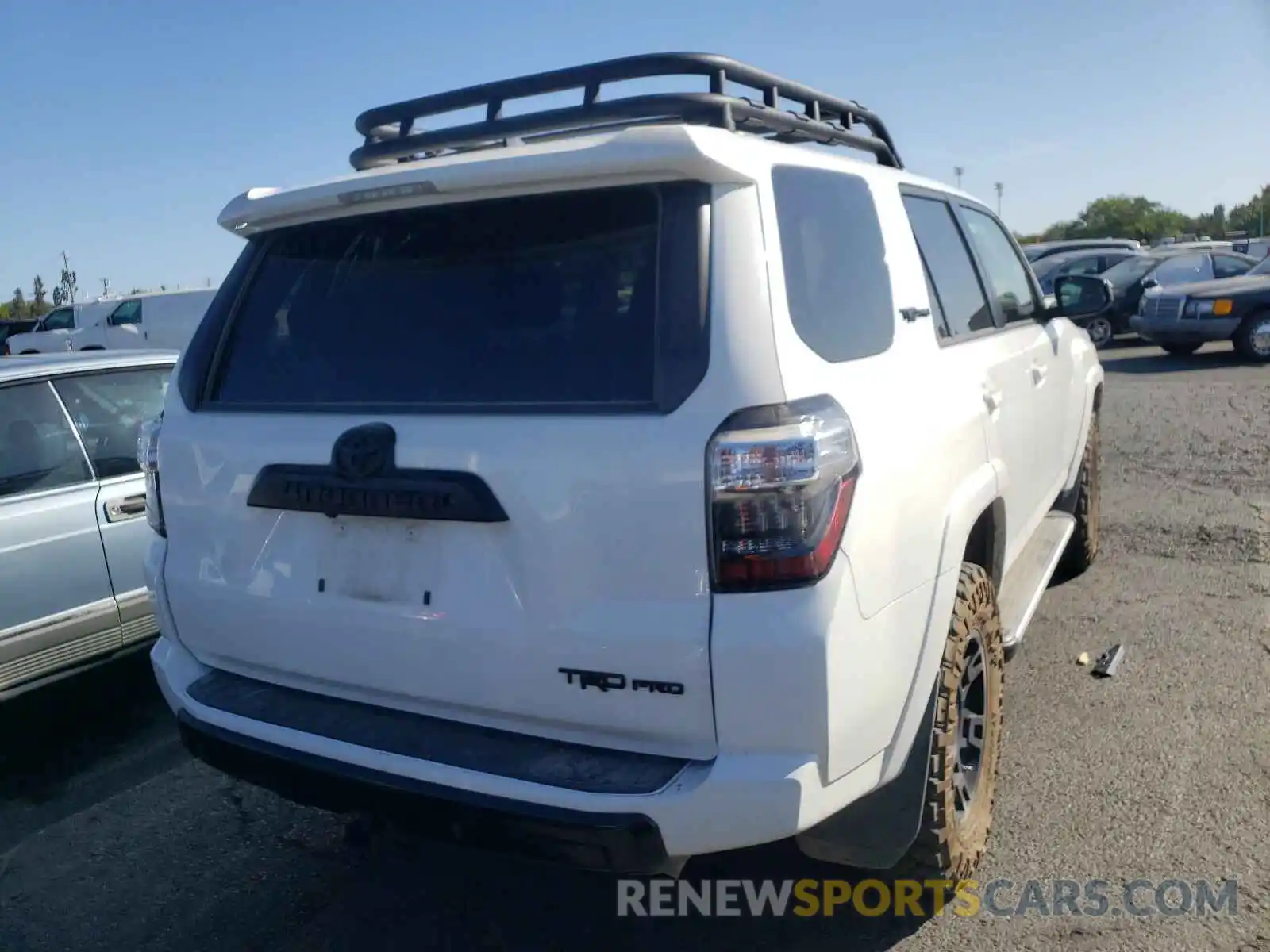 4 Фотография поврежденного автомобиля JTEBU5JR6K5709489 TOYOTA 4RUNNER 2019