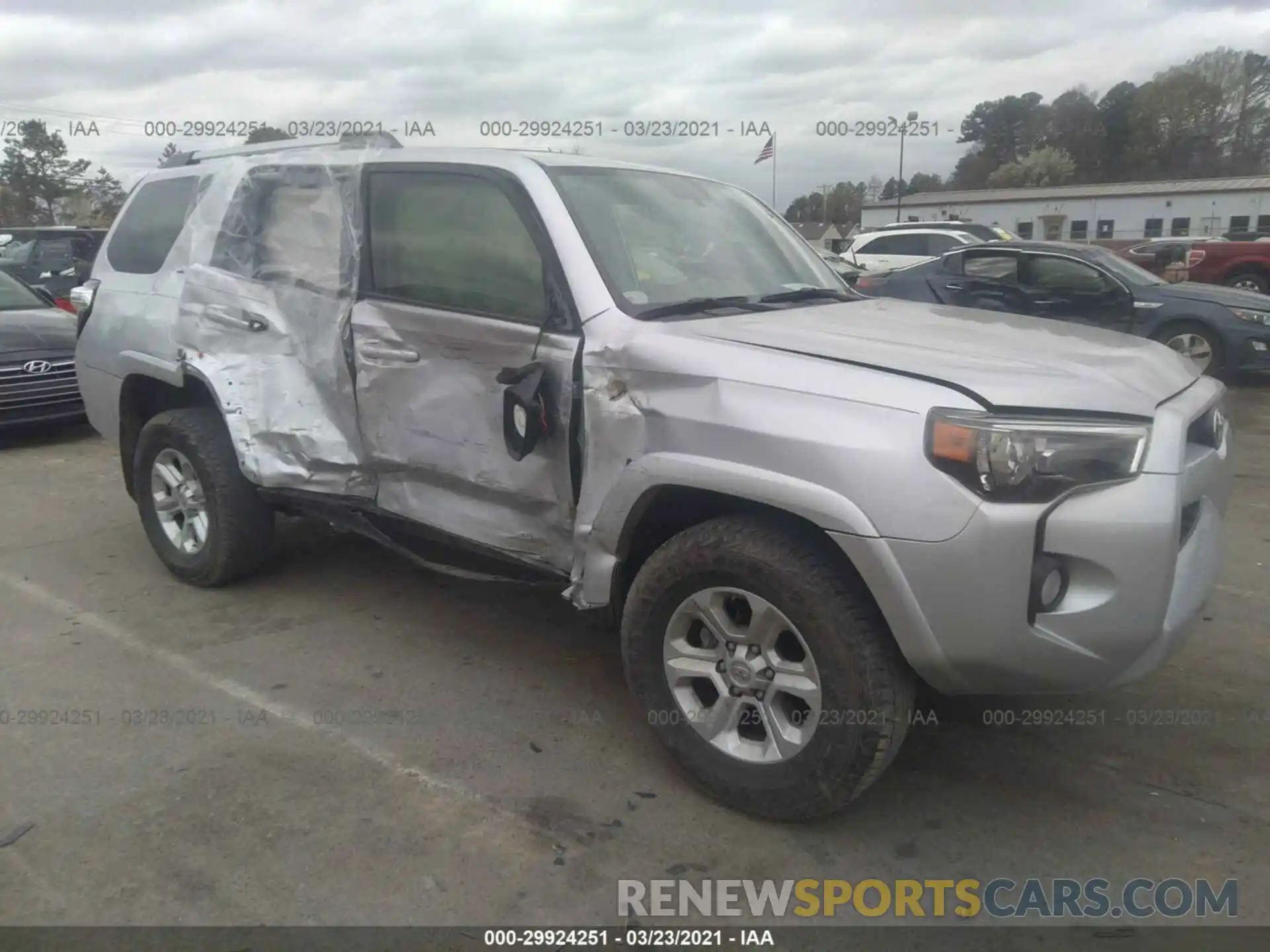 1 Photograph of a damaged car JTEBU5JR6K5711601 TOYOTA 4RUNNER 2019