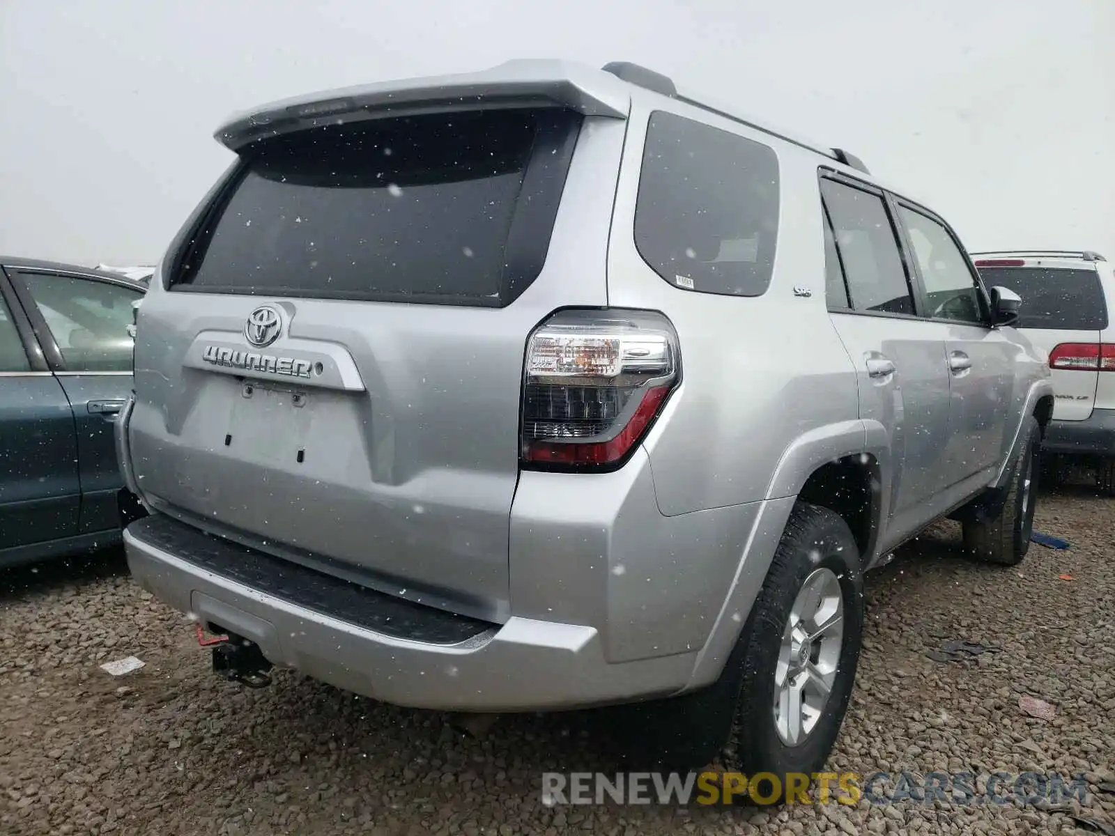 4 Фотография поврежденного автомобиля JTEBU5JR6K5714241 TOYOTA 4RUNNER 2019