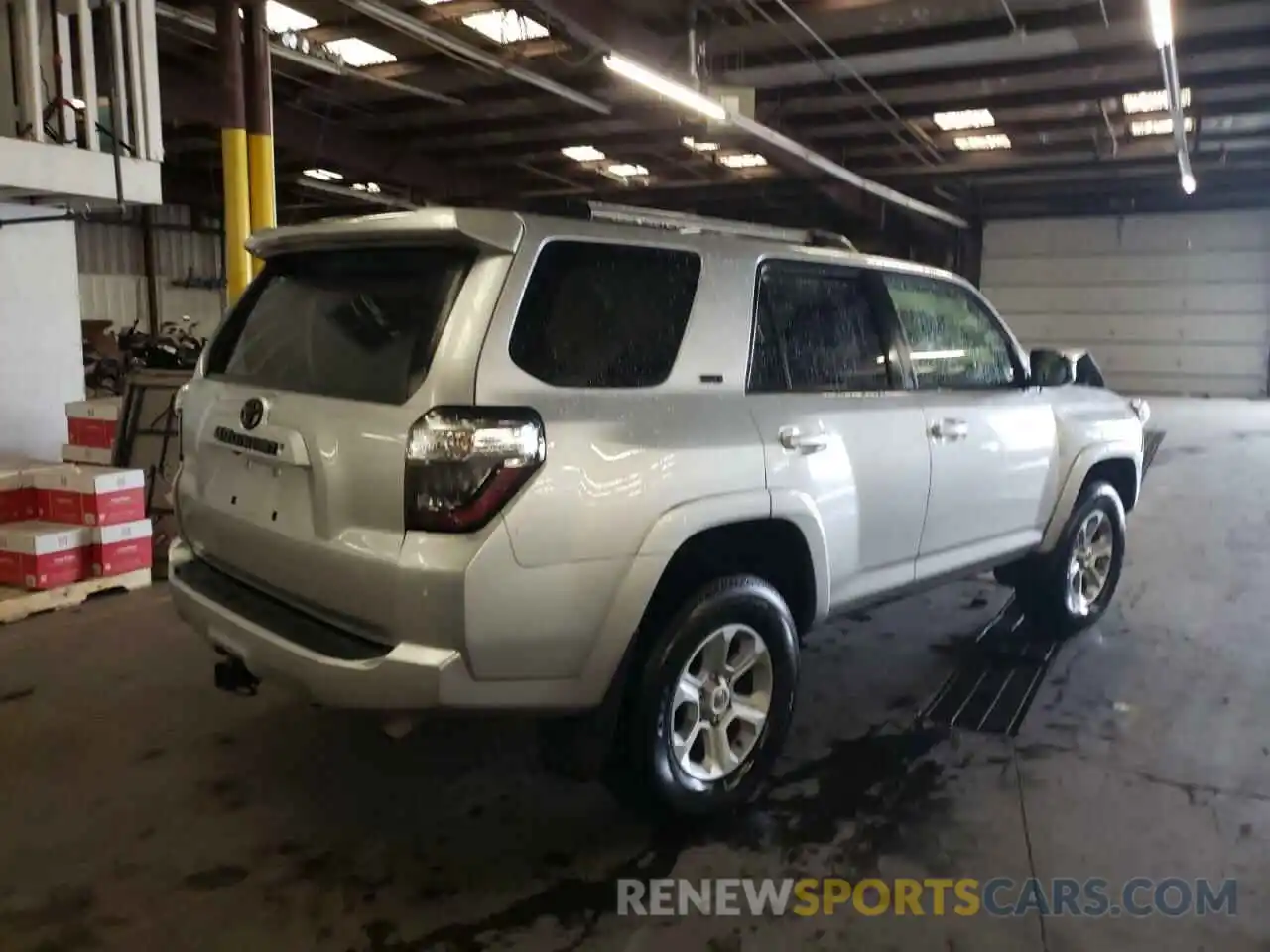 4 Фотография поврежденного автомобиля JTEBU5JR6K5715440 TOYOTA 4RUNNER 2019