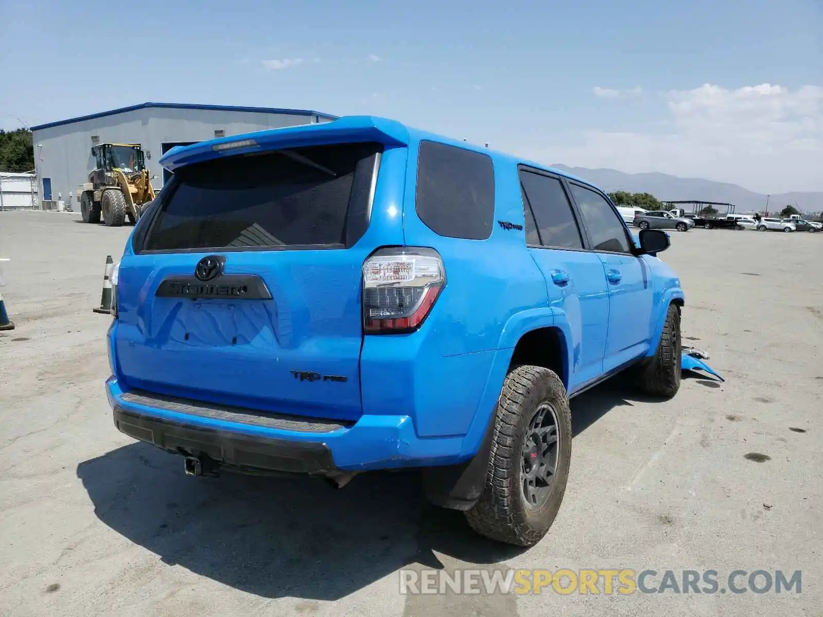 4 Фотография поврежденного автомобиля JTEBU5JR6K5718676 TOYOTA 4RUNNER 2019