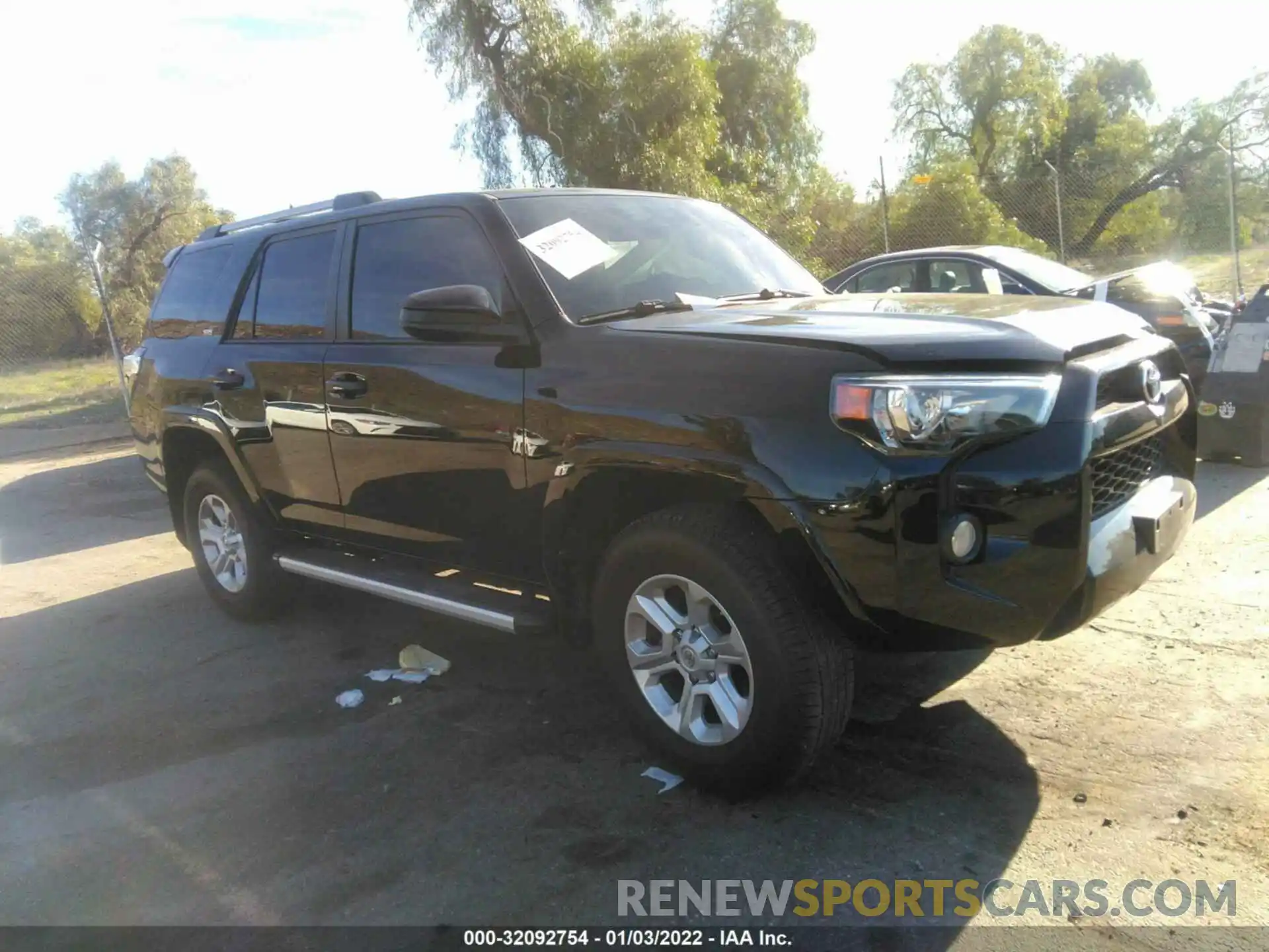 1 Photograph of a damaged car JTEBU5JR6K5718936 TOYOTA 4RUNNER 2019