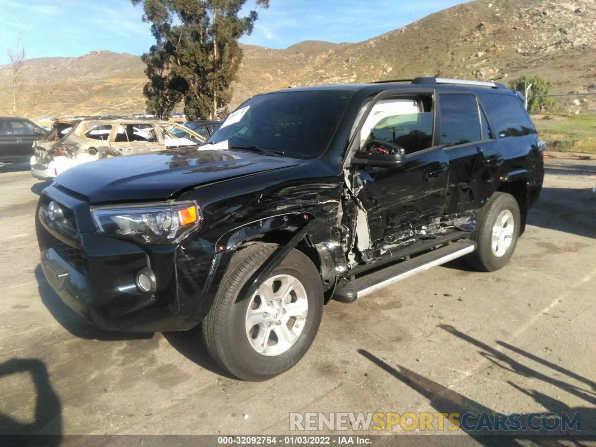 2 Photograph of a damaged car JTEBU5JR6K5718936 TOYOTA 4RUNNER 2019