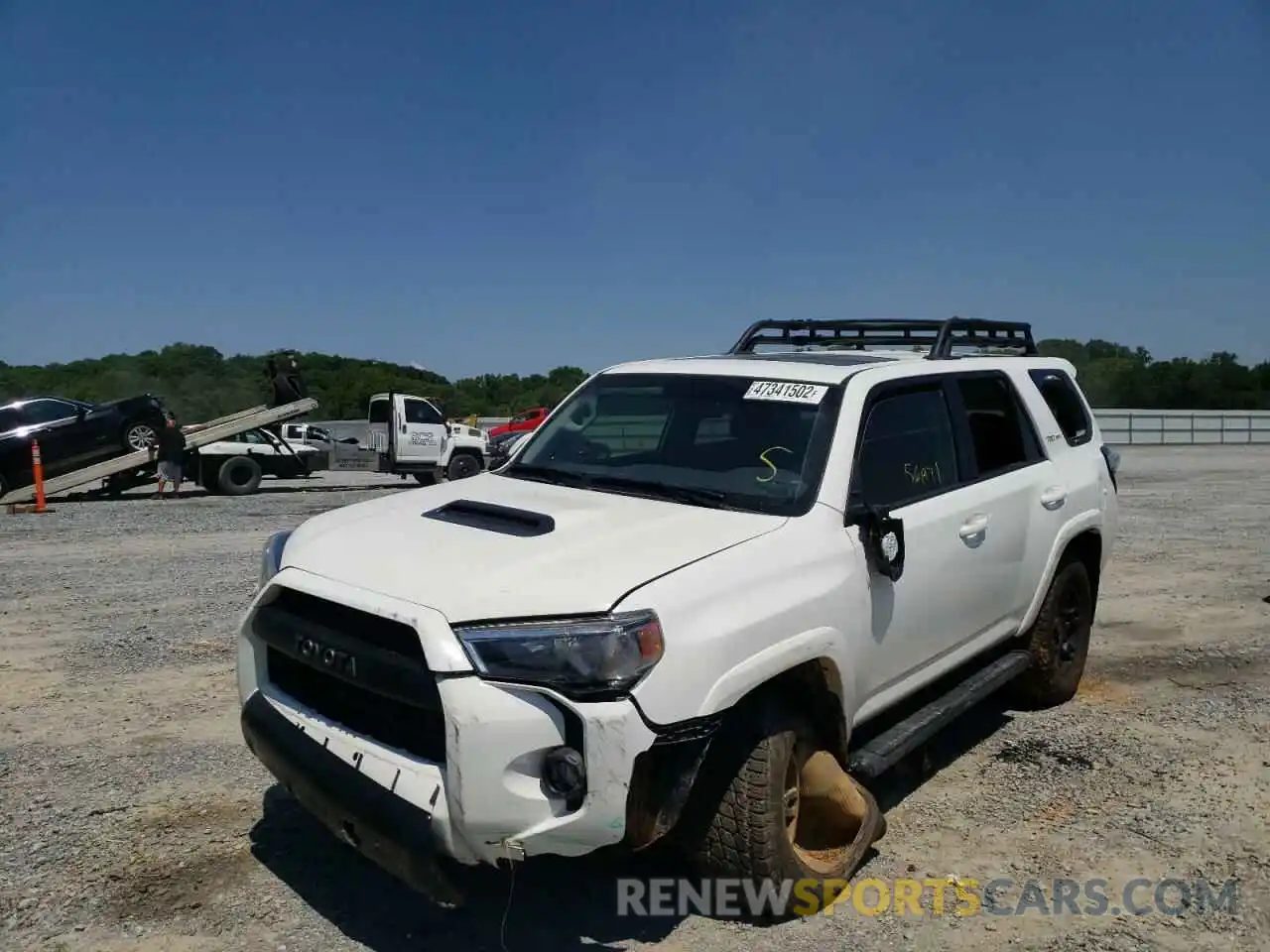 2 Photograph of a damaged car JTEBU5JR6K5720296 TOYOTA 4RUNNER 2019