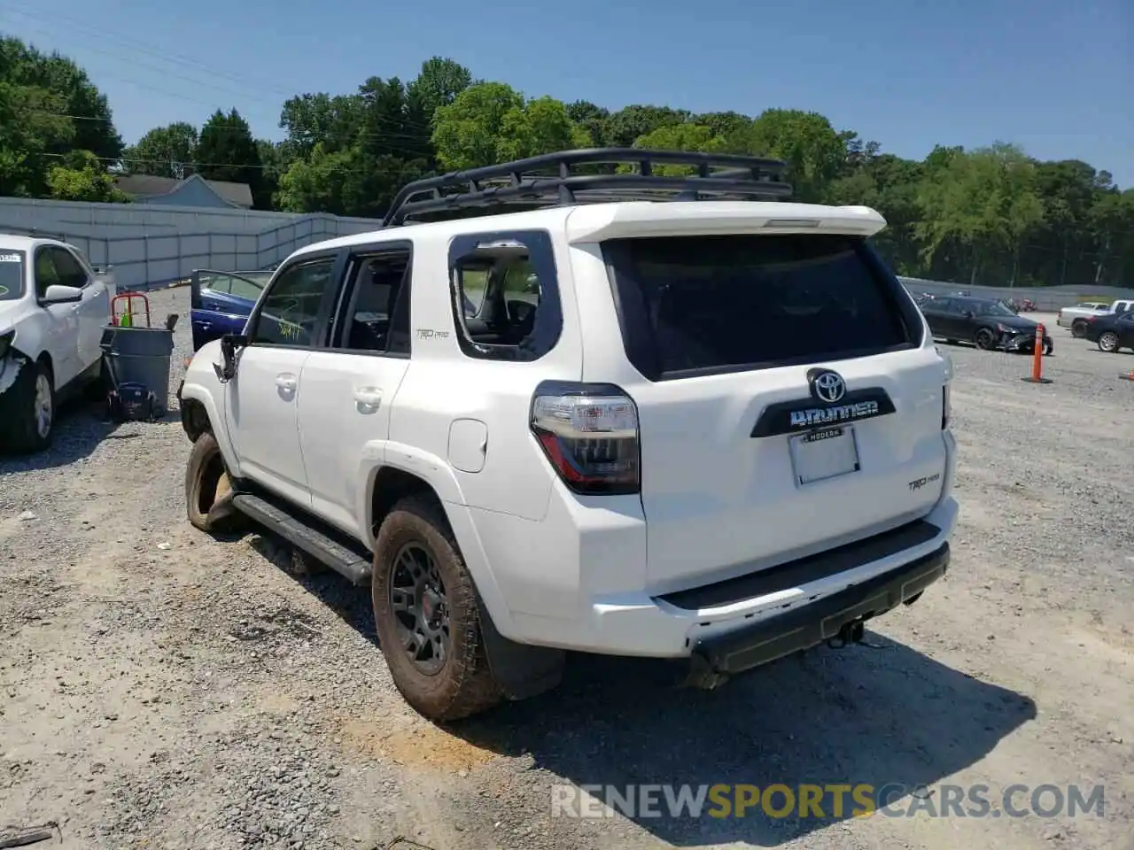 3 Фотография поврежденного автомобиля JTEBU5JR6K5720296 TOYOTA 4RUNNER 2019