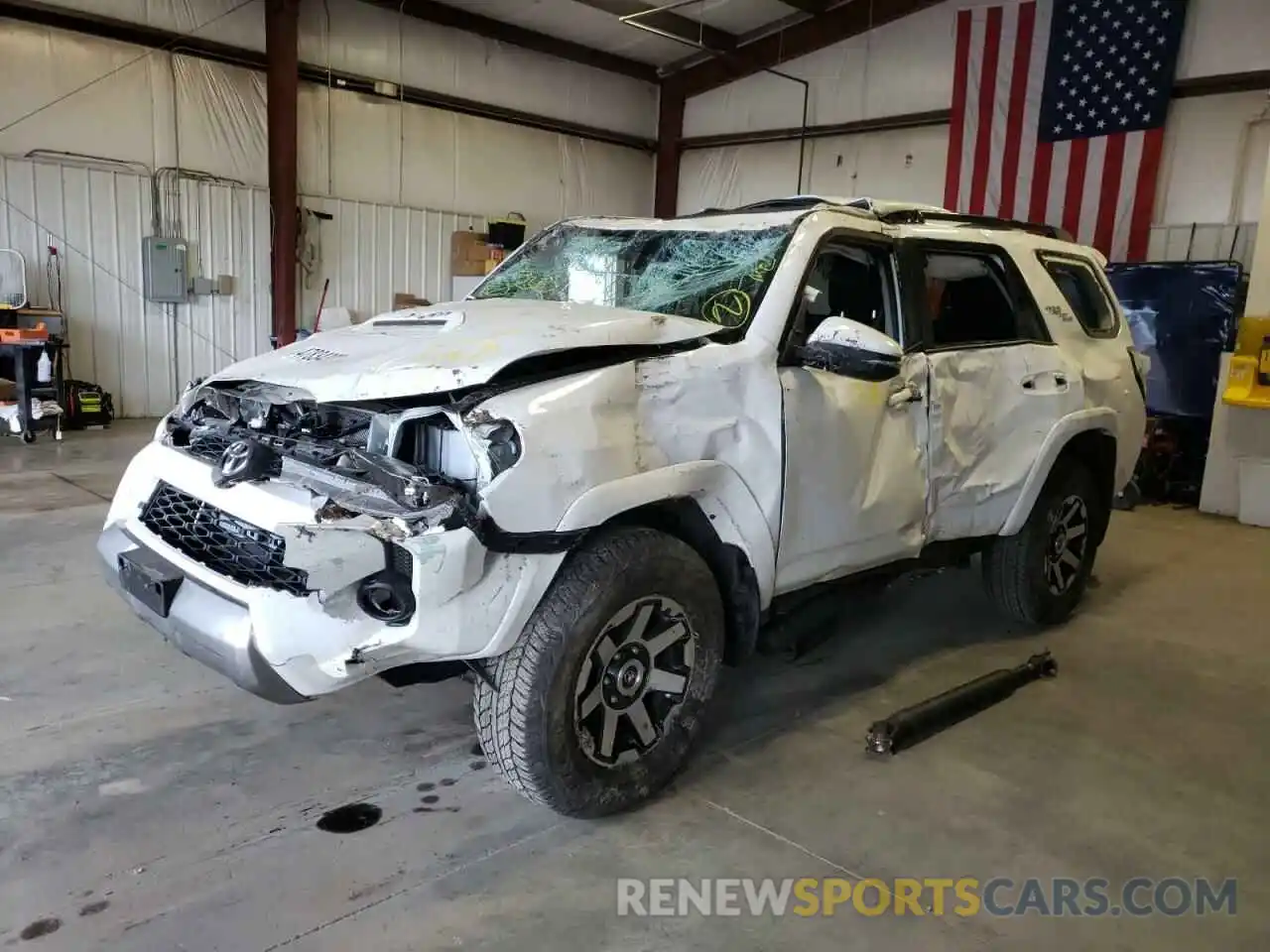 2 Photograph of a damaged car JTEBU5JR6K5723103 TOYOTA 4RUNNER 2019