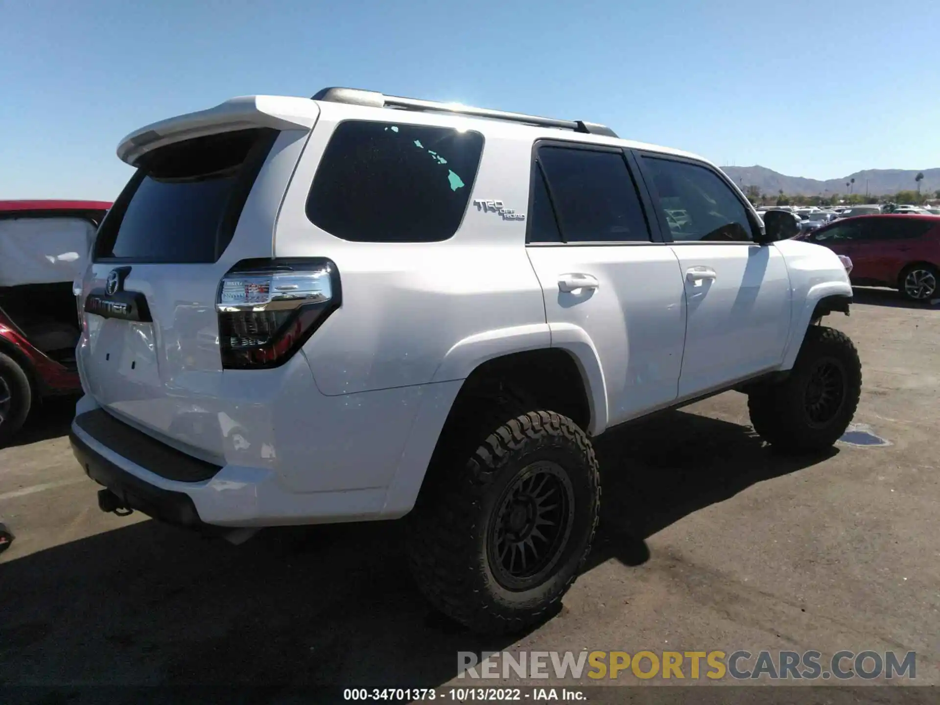 4 Фотография поврежденного автомобиля JTEBU5JR6K5723912 TOYOTA 4RUNNER 2019