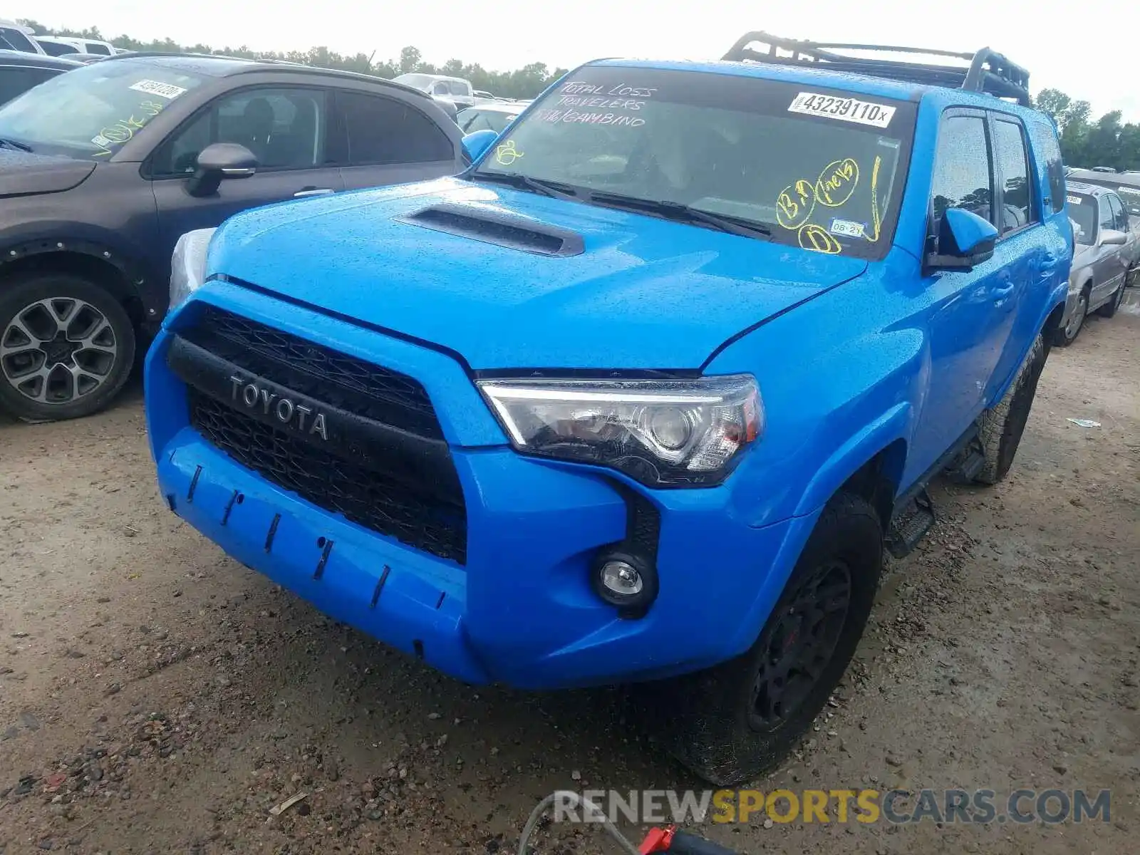 2 Photograph of a damaged car JTEBU5JR6K5732626 TOYOTA 4RUNNER 2019