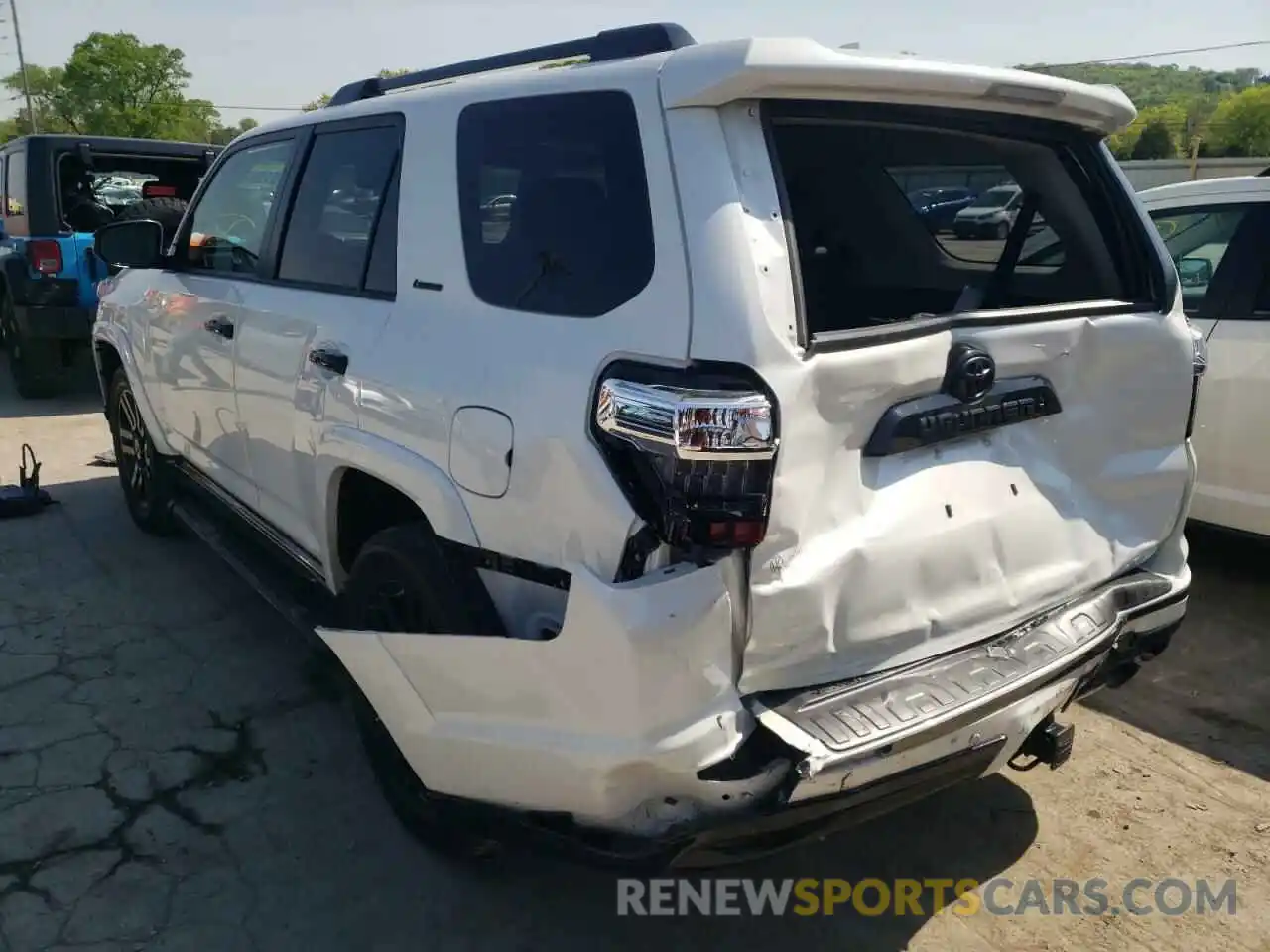 3 Photograph of a damaged car JTEBU5JR6K5735879 TOYOTA 4RUNNER 2019