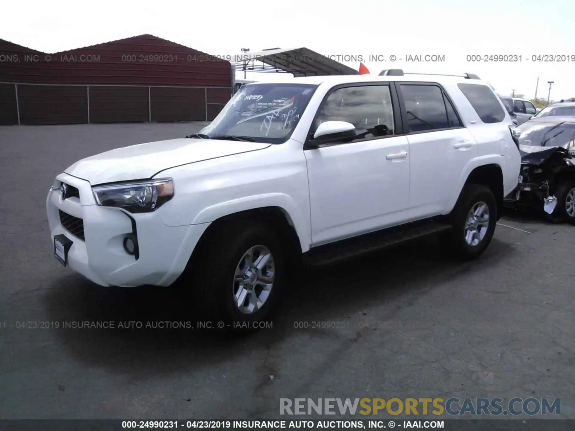 2 Photograph of a damaged car JTEBU5JR7K5611720 TOYOTA 4RUNNER 2019