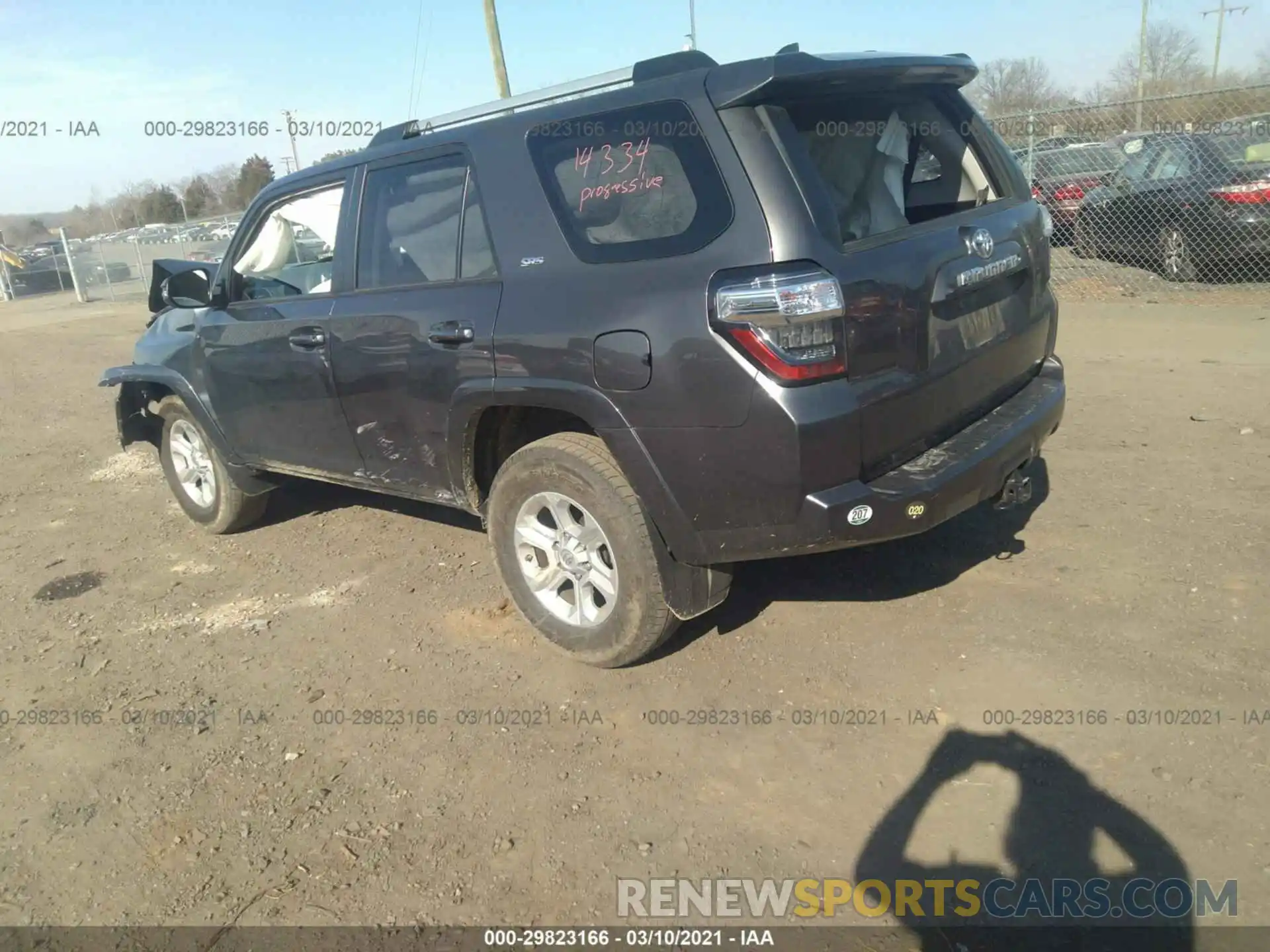 3 Photograph of a damaged car JTEBU5JR7K5613239 TOYOTA 4RUNNER 2019