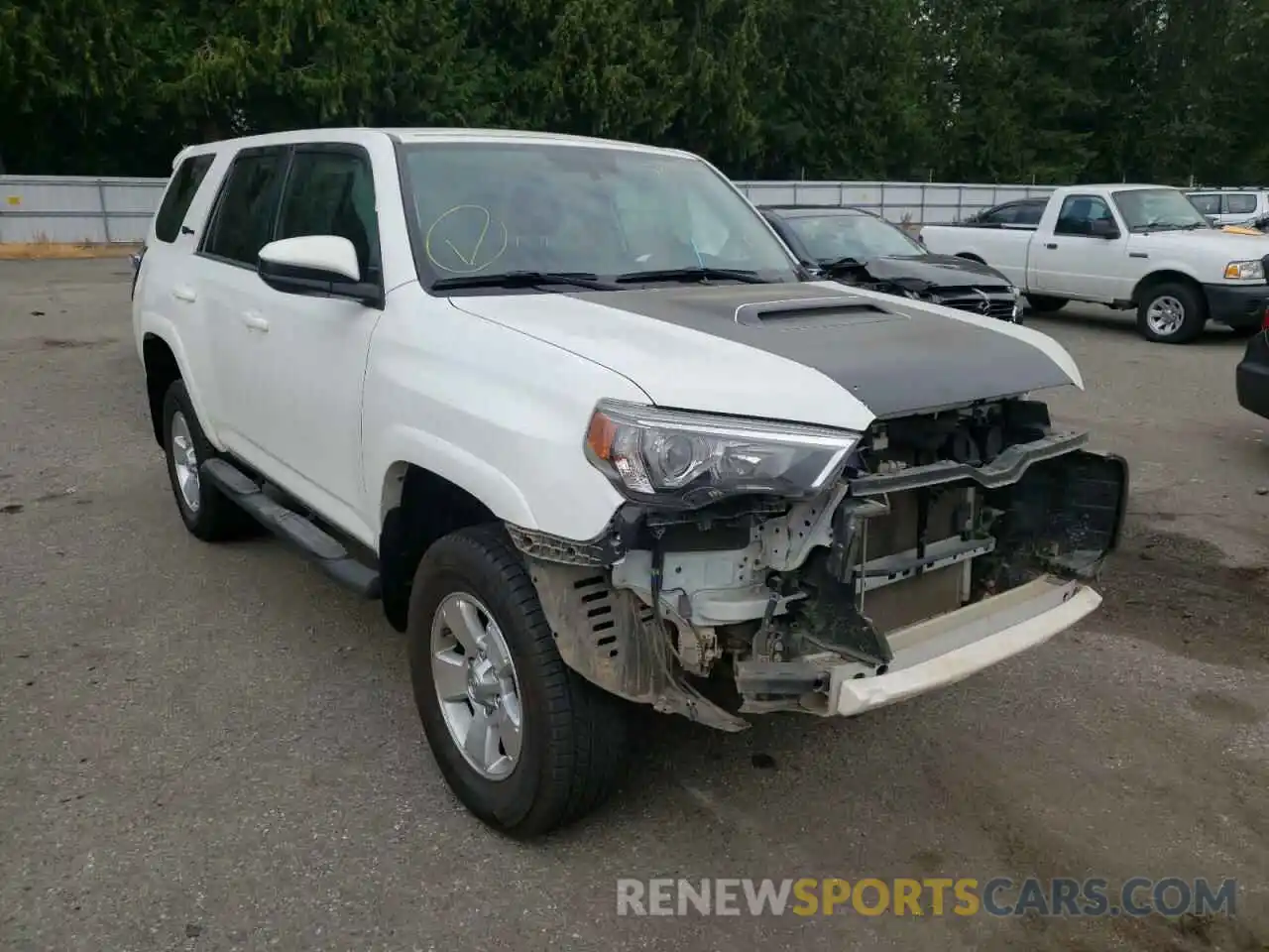 1 Photograph of a damaged car JTEBU5JR7K5618036 TOYOTA 4RUNNER 2019