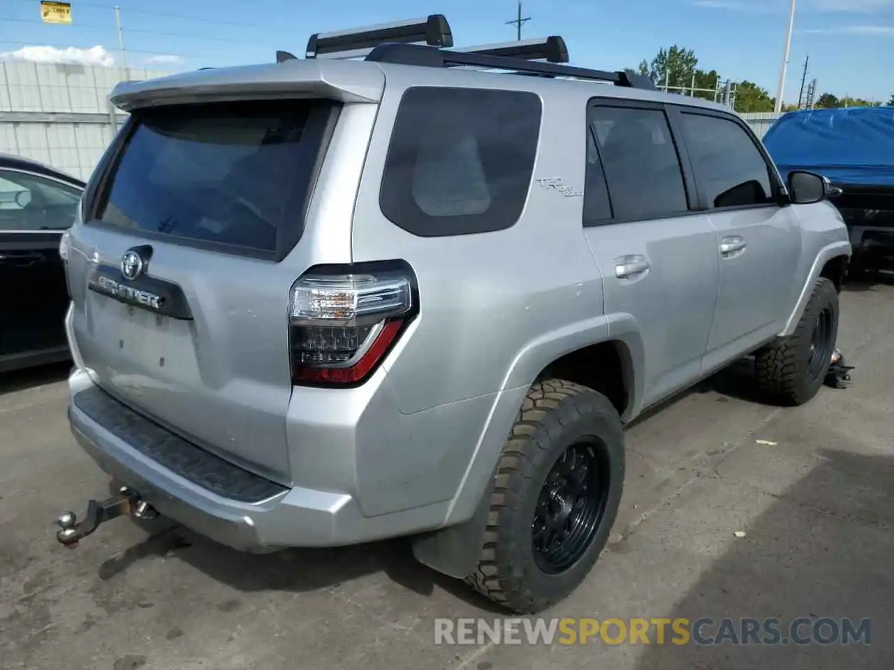 4 Photograph of a damaged car JTEBU5JR7K5619638 TOYOTA 4RUNNER 2019