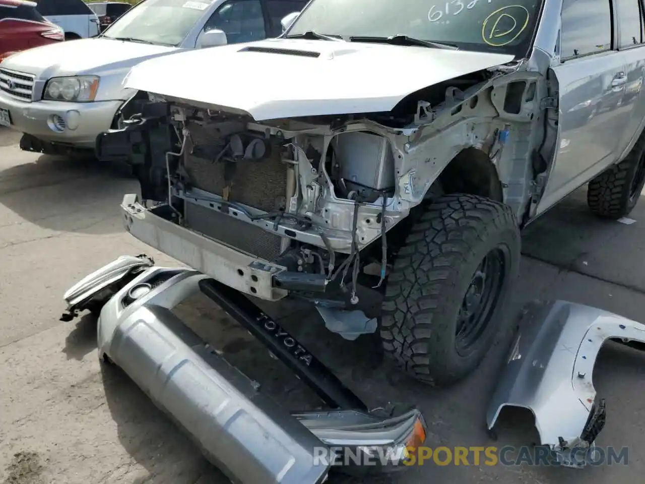 9 Photograph of a damaged car JTEBU5JR7K5619638 TOYOTA 4RUNNER 2019