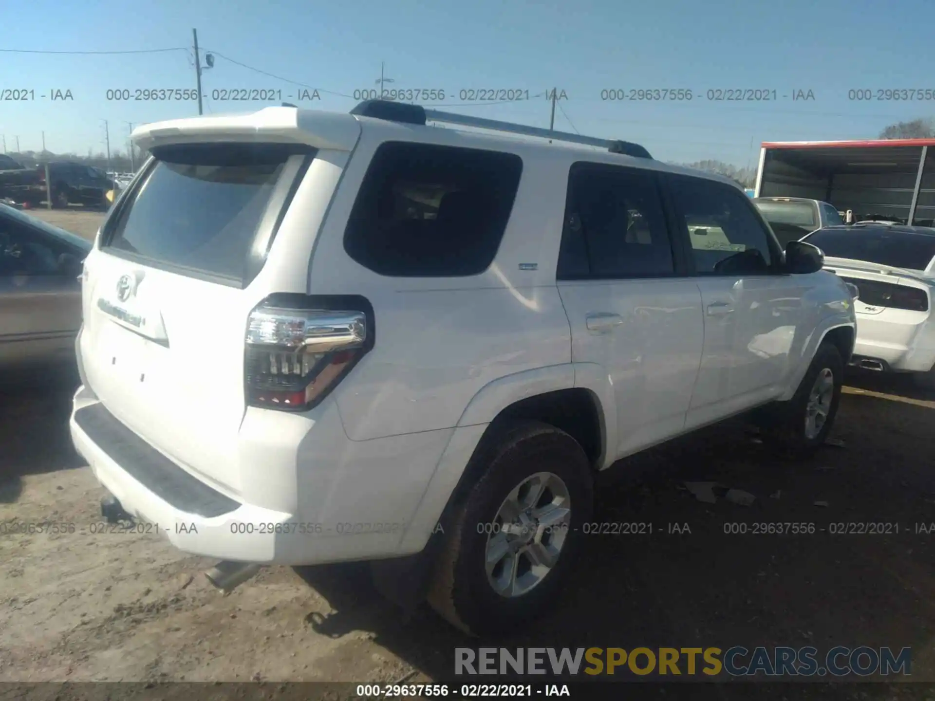 4 Фотография поврежденного автомобиля JTEBU5JR7K5621468 TOYOTA 4RUNNER 2019