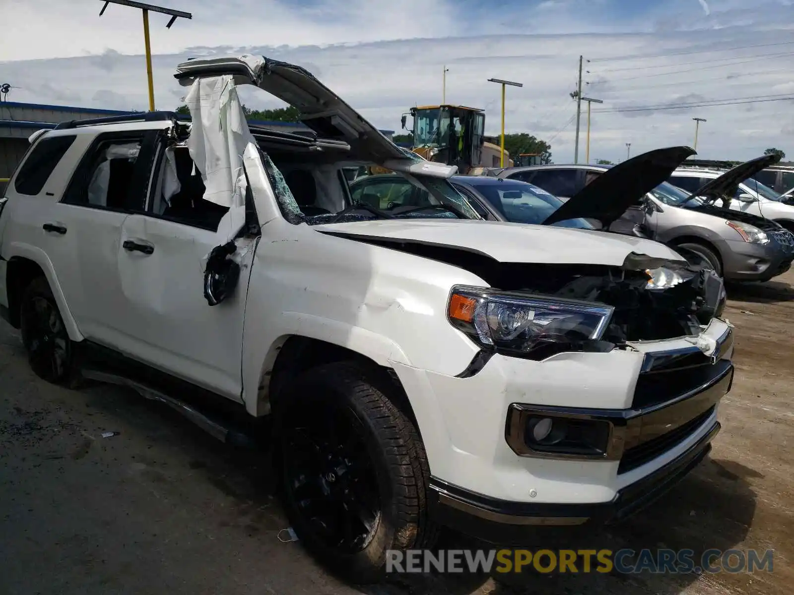 9 Photograph of a damaged car JTEBU5JR7K5622135 TOYOTA 4RUNNER 2019