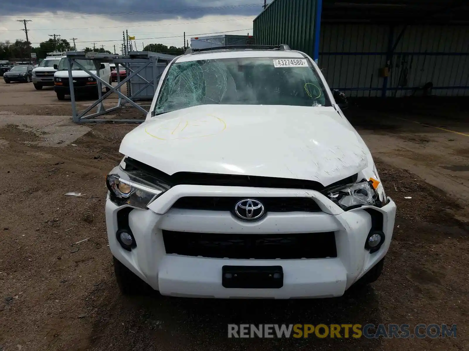 9 Photograph of a damaged car JTEBU5JR7K5622328 TOYOTA 4RUNNER 2019