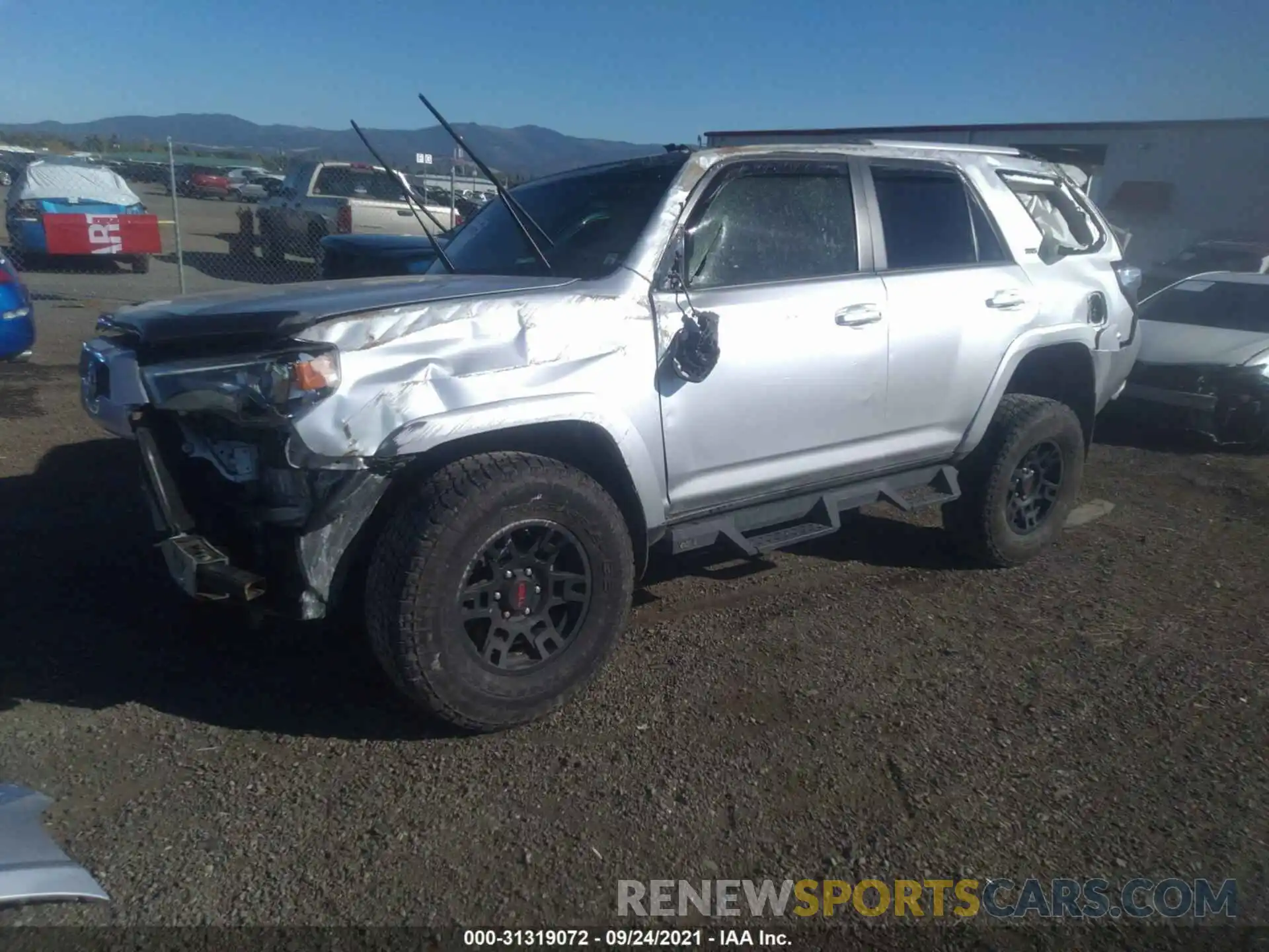 2 Фотография поврежденного автомобиля JTEBU5JR7K5623477 TOYOTA 4RUNNER 2019