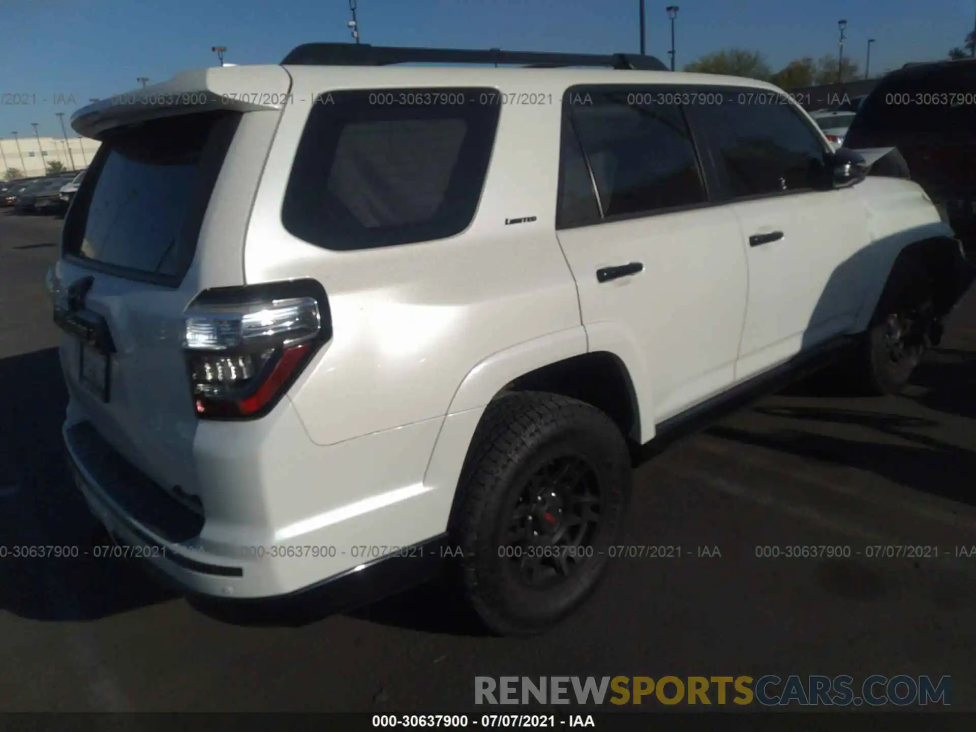 4 Фотография поврежденного автомобиля JTEBU5JR7K5626279 TOYOTA 4RUNNER 2019