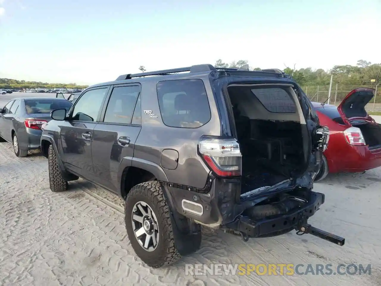 3 Photograph of a damaged car JTEBU5JR7K5633278 TOYOTA 4RUNNER 2019