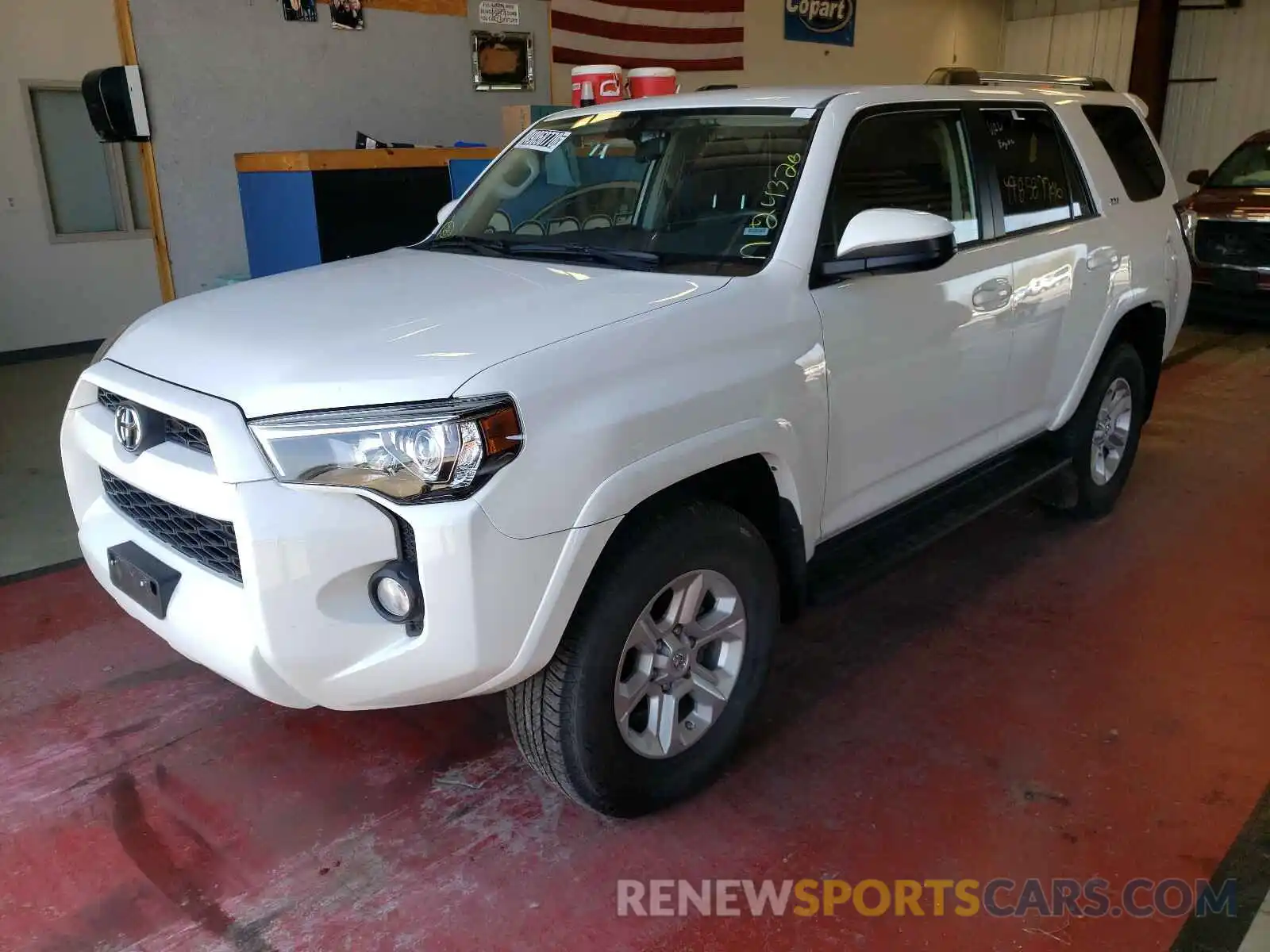 2 Фотография поврежденного автомобиля JTEBU5JR7K5635631 TOYOTA 4RUNNER 2019