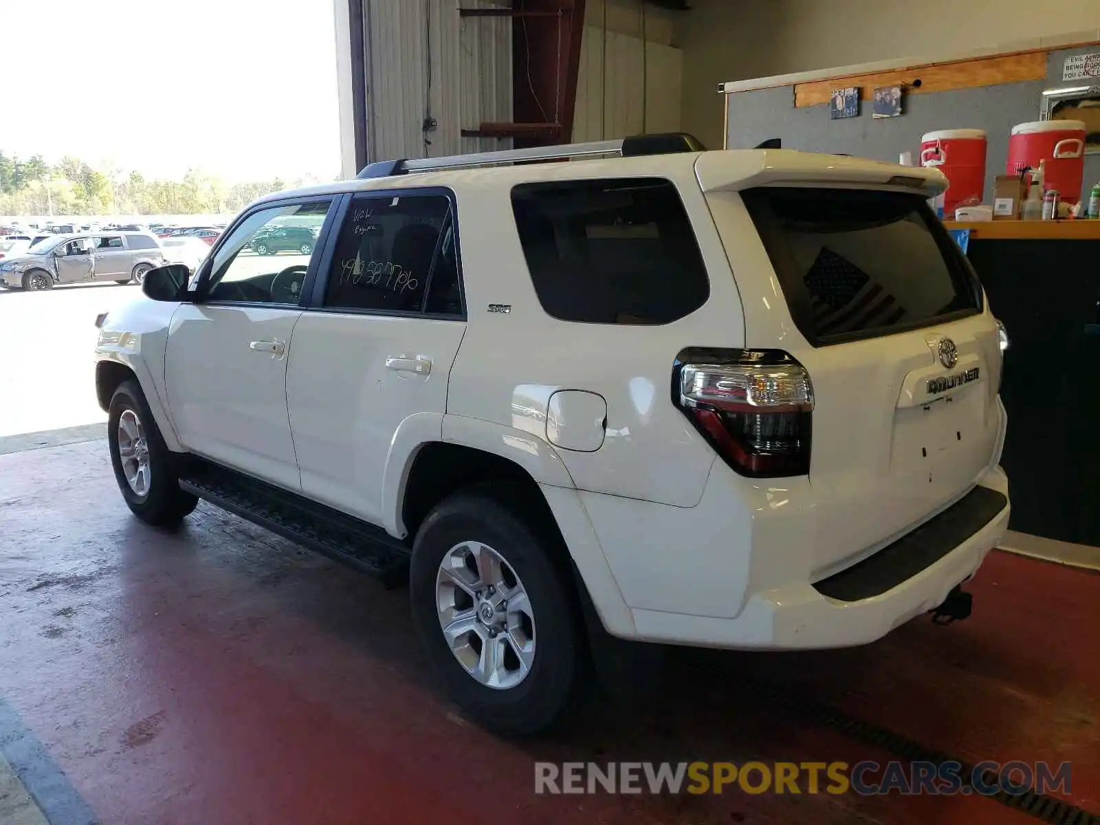 3 Фотография поврежденного автомобиля JTEBU5JR7K5635631 TOYOTA 4RUNNER 2019