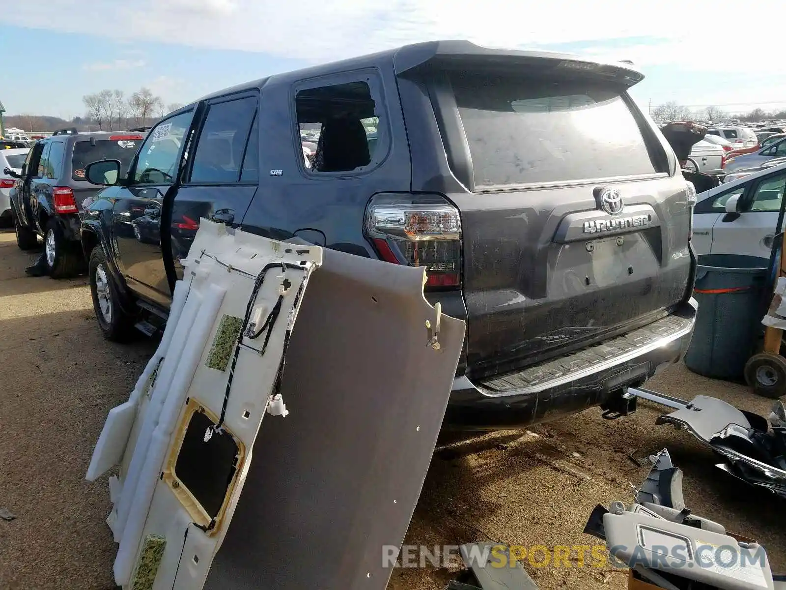 3 Photograph of a damaged car JTEBU5JR7K5637623 TOYOTA 4RUNNER 2019