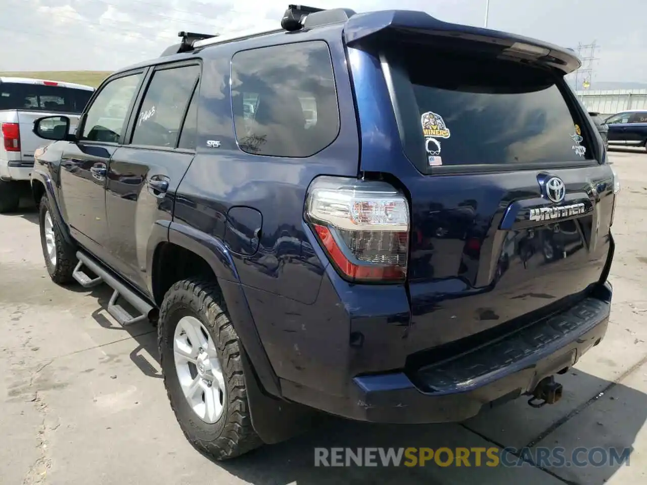 3 Photograph of a damaged car JTEBU5JR7K5638013 TOYOTA 4RUNNER 2019