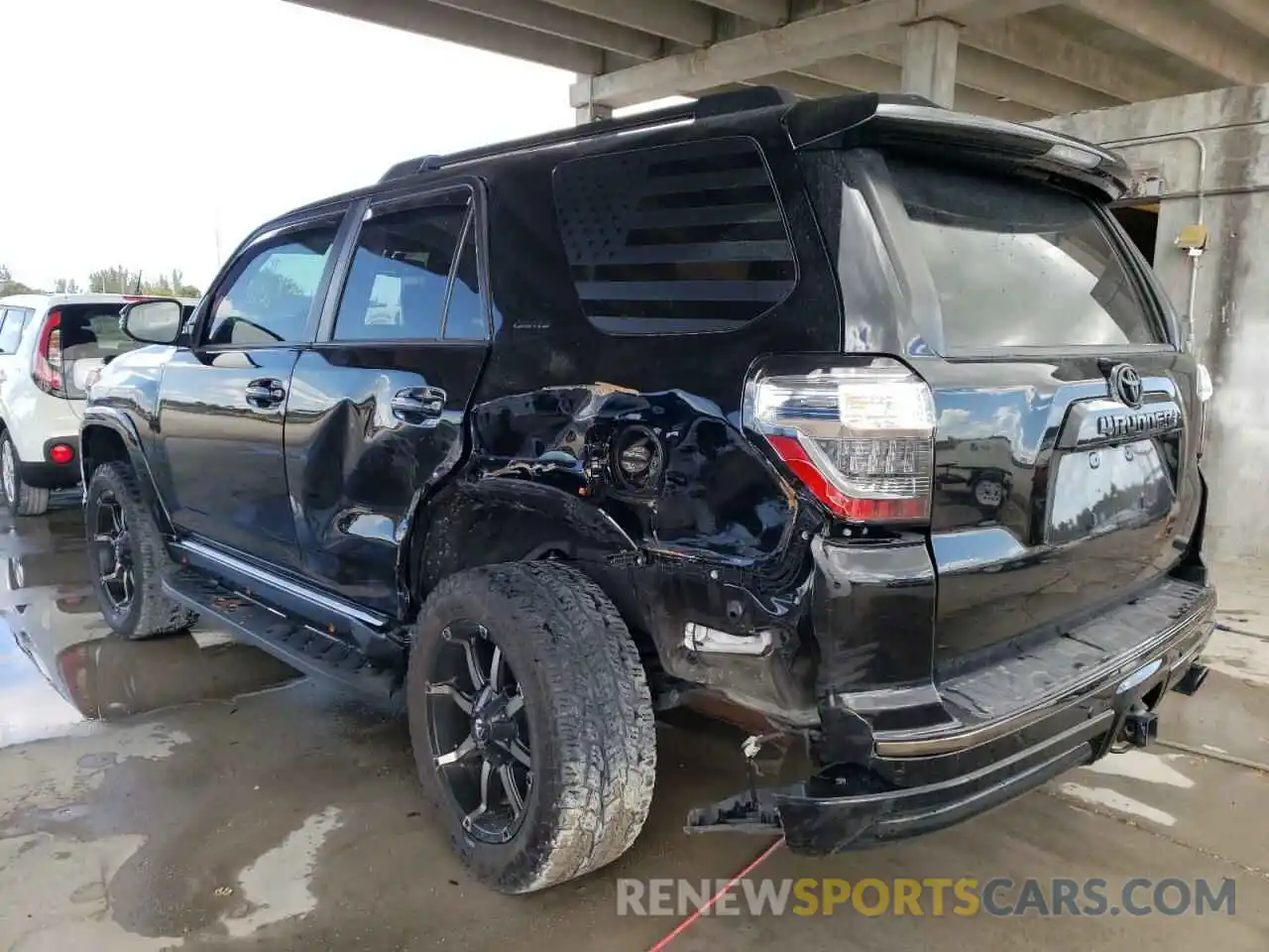 3 Photograph of a damaged car JTEBU5JR7K5641672 TOYOTA 4RUNNER 2019