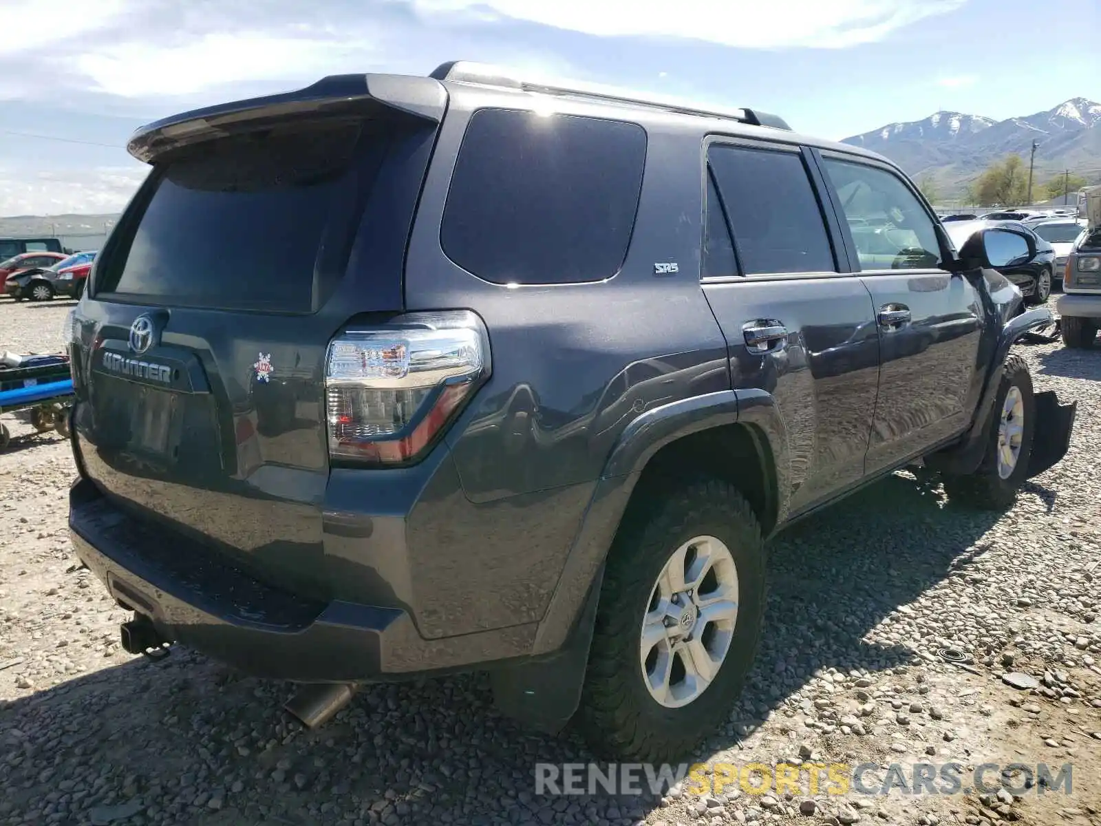 4 Фотография поврежденного автомобиля JTEBU5JR7K5642319 TOYOTA 4RUNNER 2019