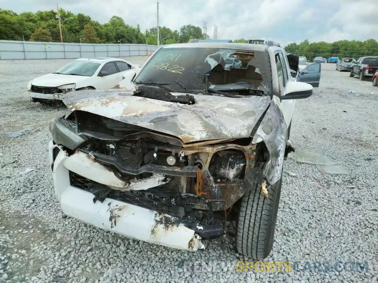 9 Photograph of a damaged car JTEBU5JR7K5645253 TOYOTA 4RUNNER 2019