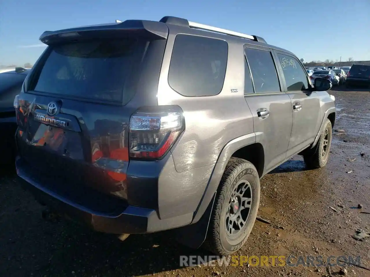 4 Фотография поврежденного автомобиля JTEBU5JR7K5645270 TOYOTA 4RUNNER 2019